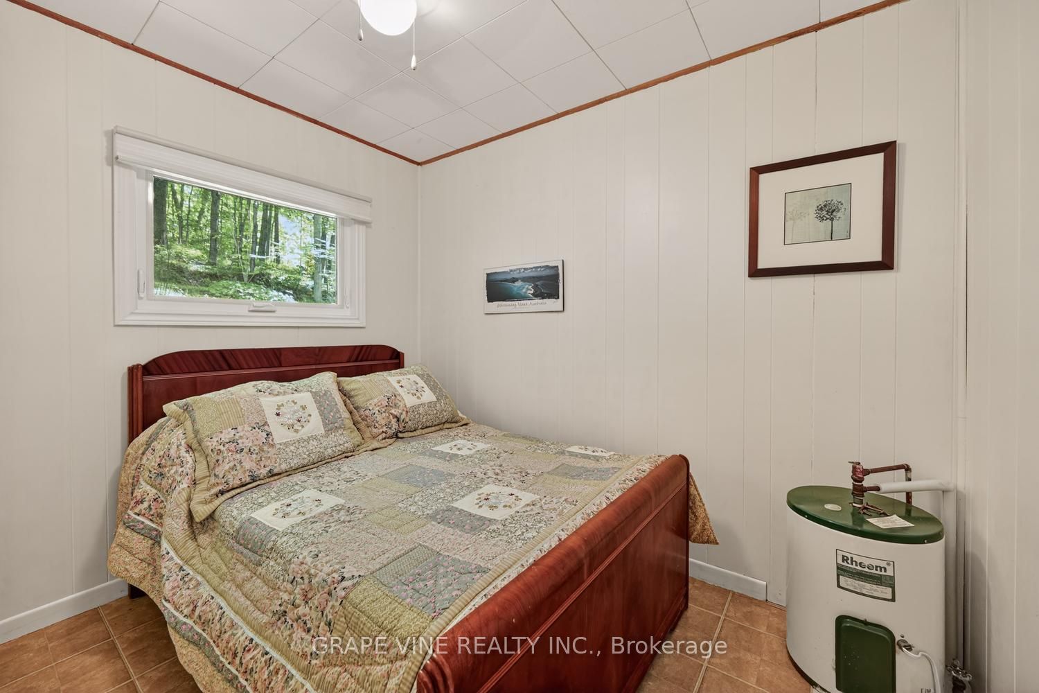 1010 Firefly Lane Property Photo 18