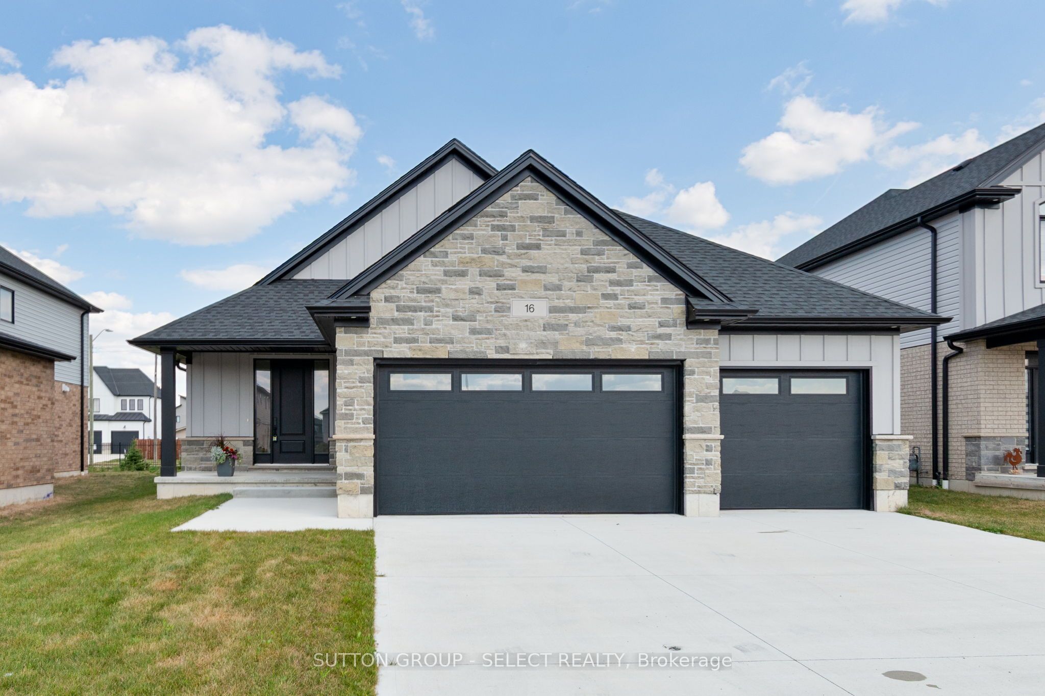 16 Kelly Drive Property Photo 2
