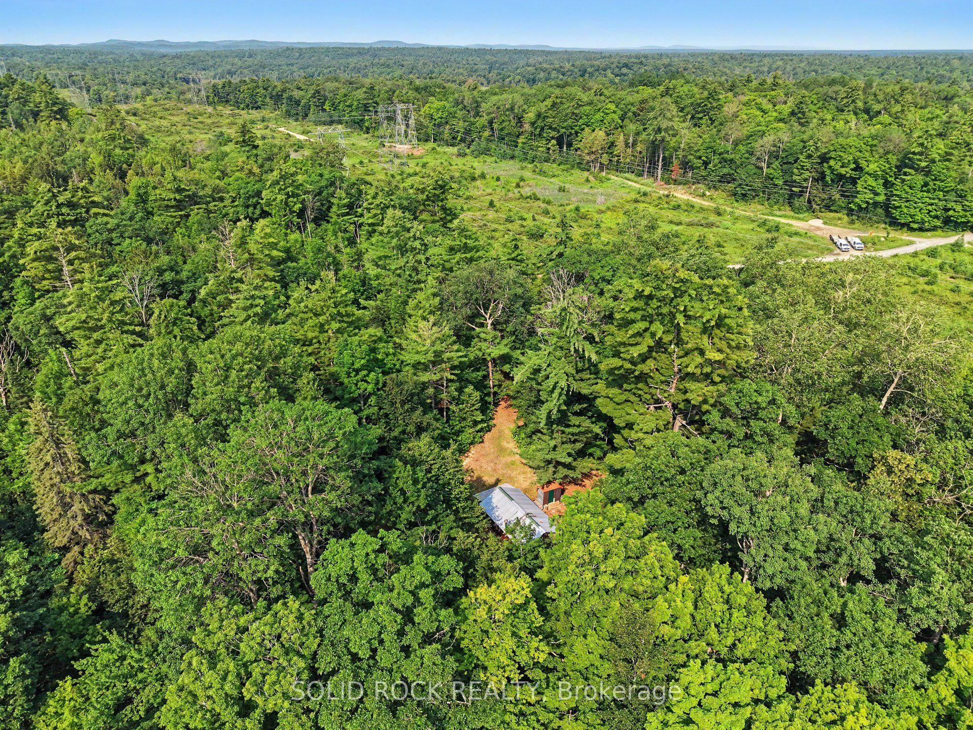 3498 Darling Road N Property Photo 6