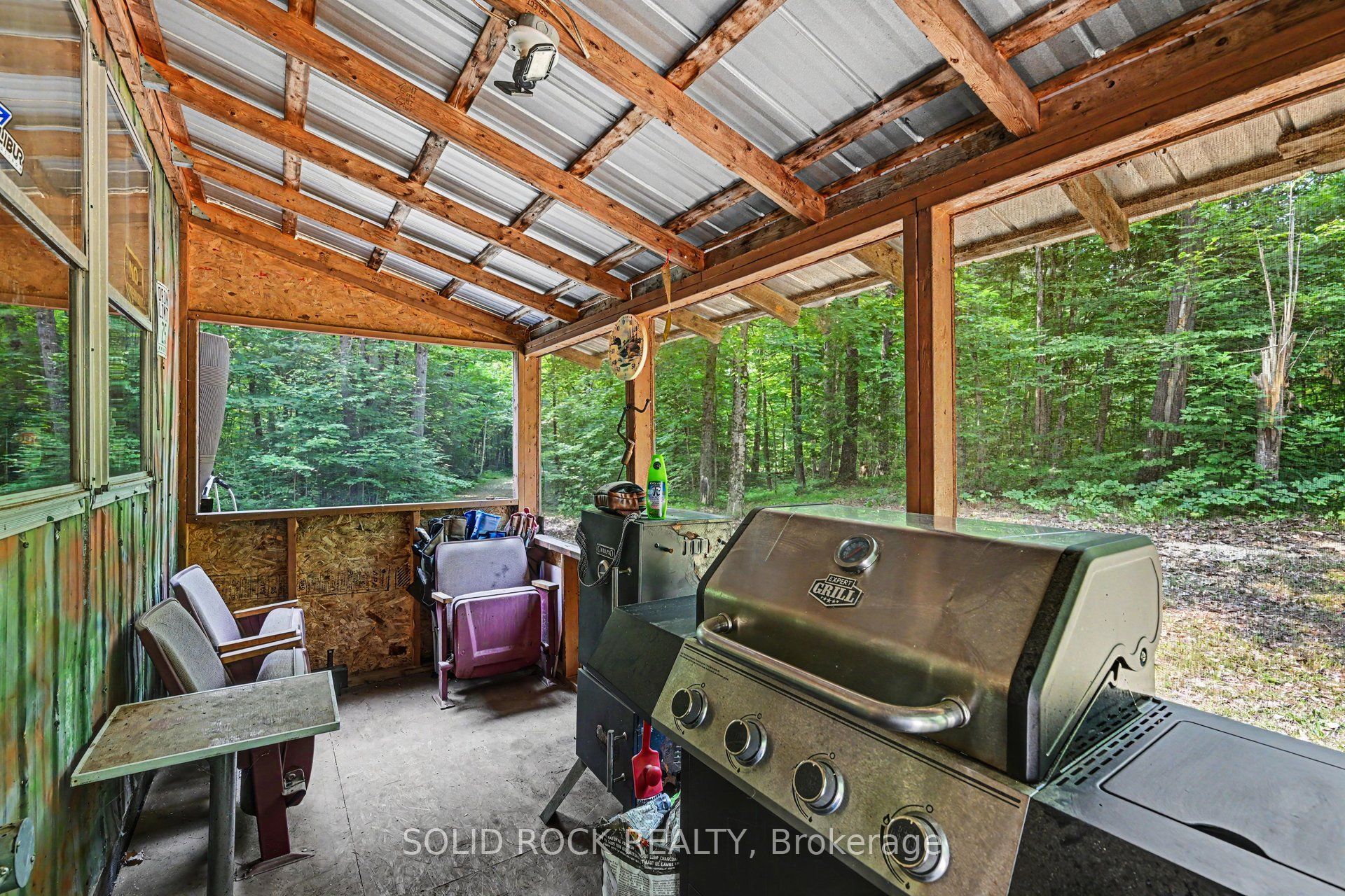 3498 Darling Road N Property Photo 13