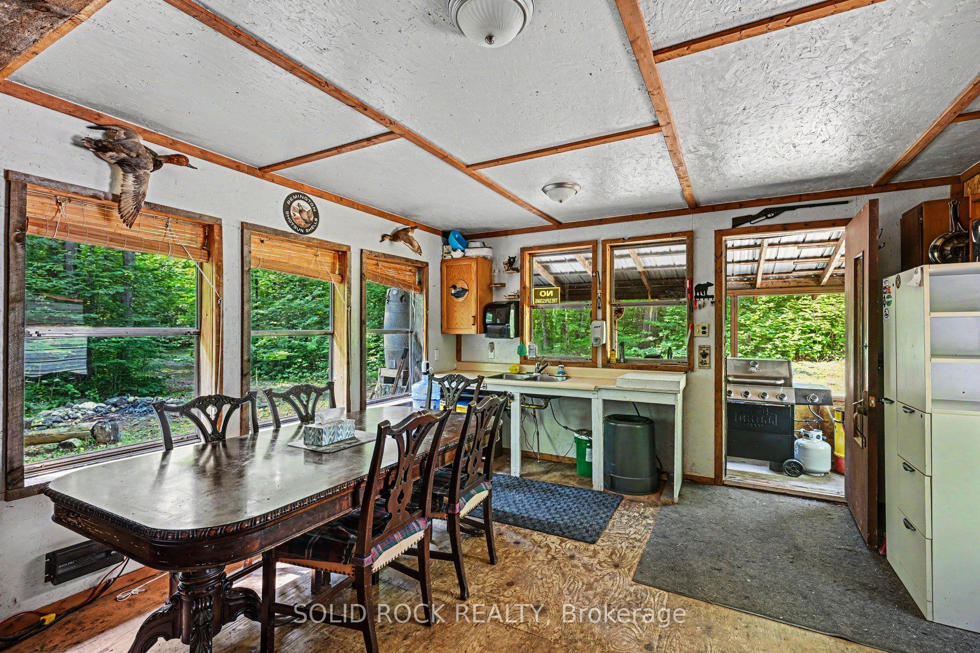 3498 Darling Road N Property Photo 16