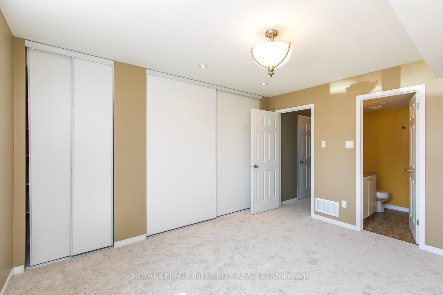 146 Berrigan Drive Property Photo 28