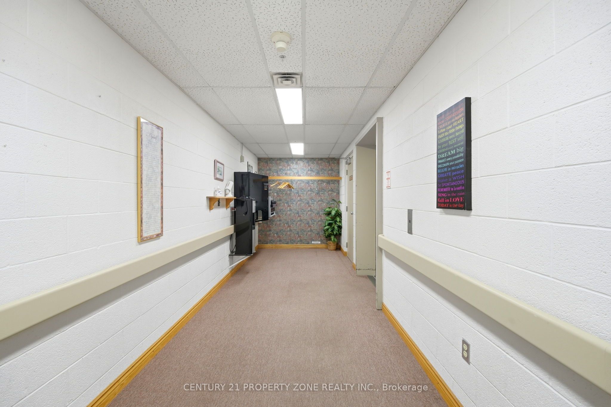 1360 Maryhill Road Property Photo 33