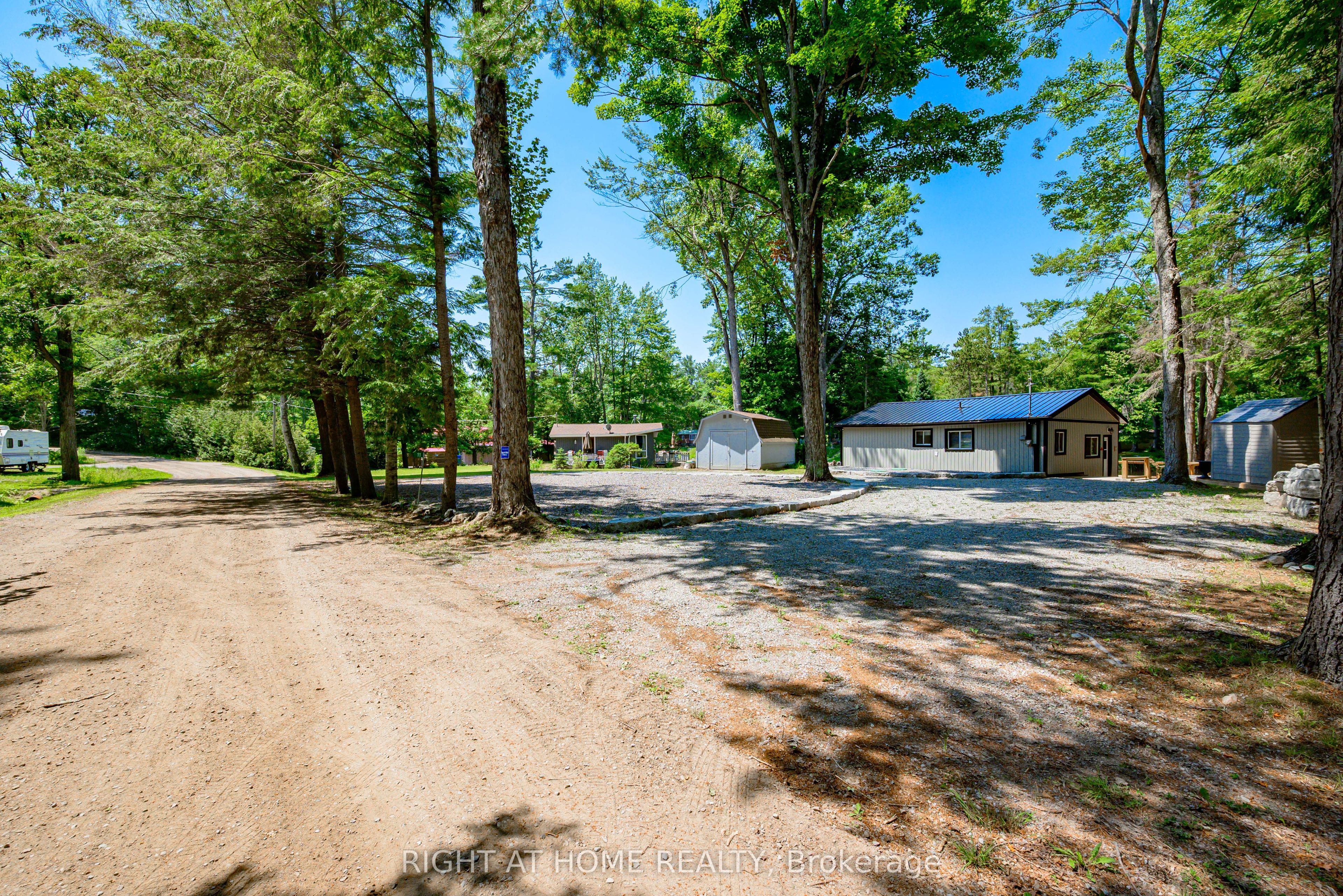 11 Little Bay Drive Property Photo 4