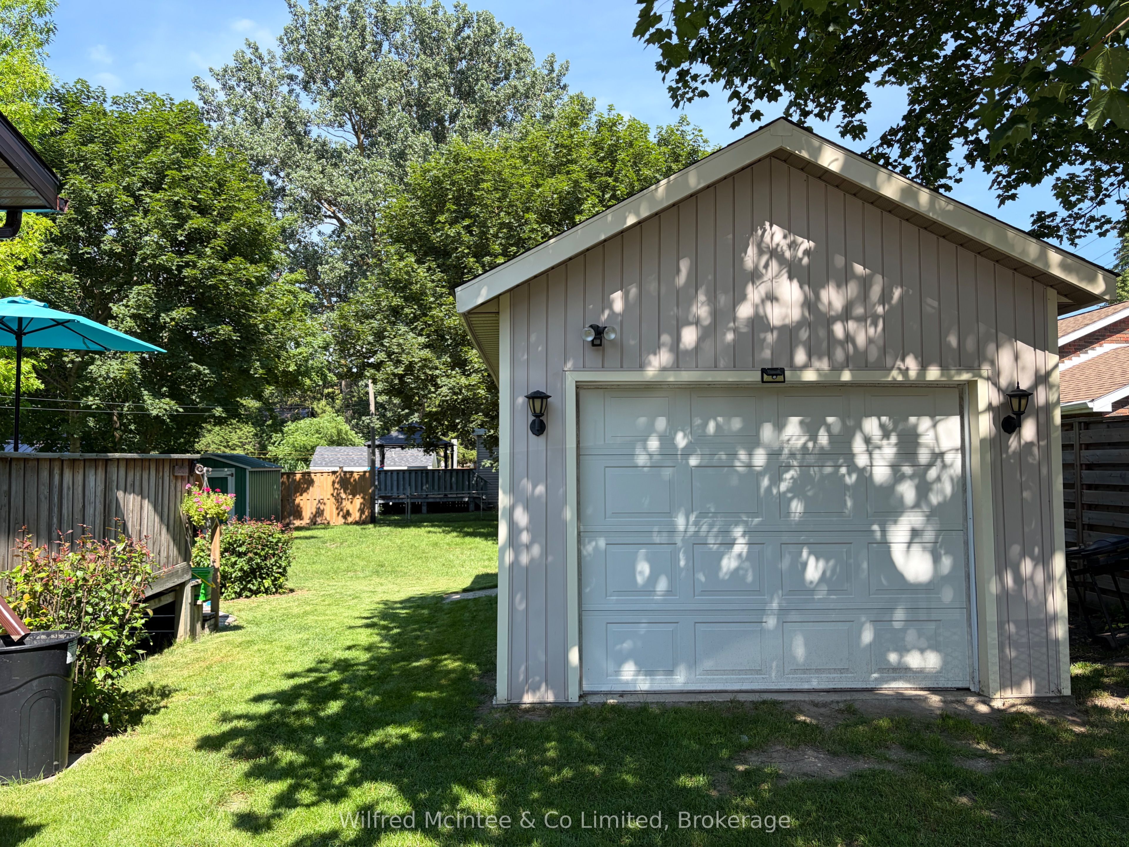 393 7th Avenue Property Photo 8