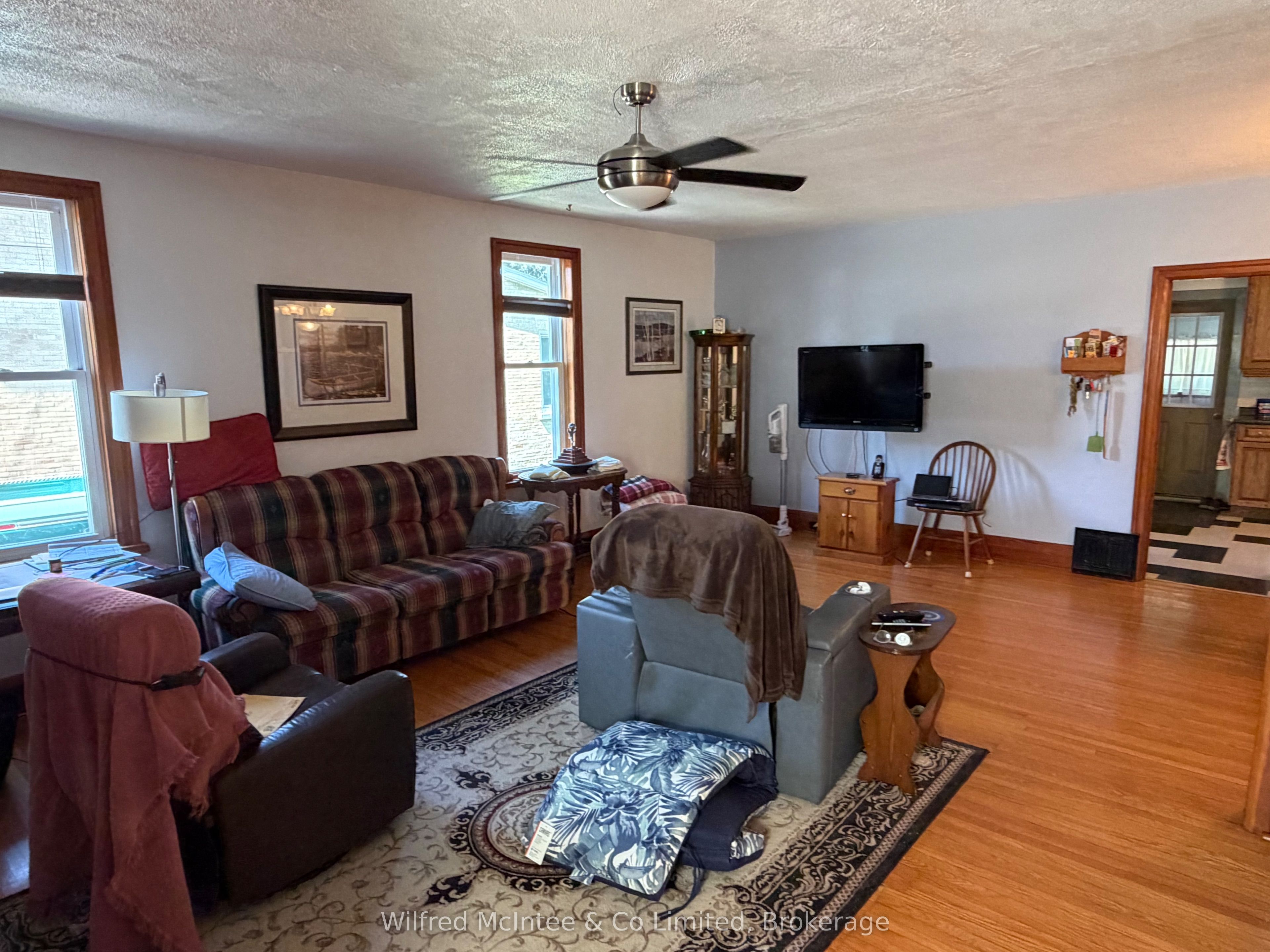 393 7th Avenue Property Photo 13