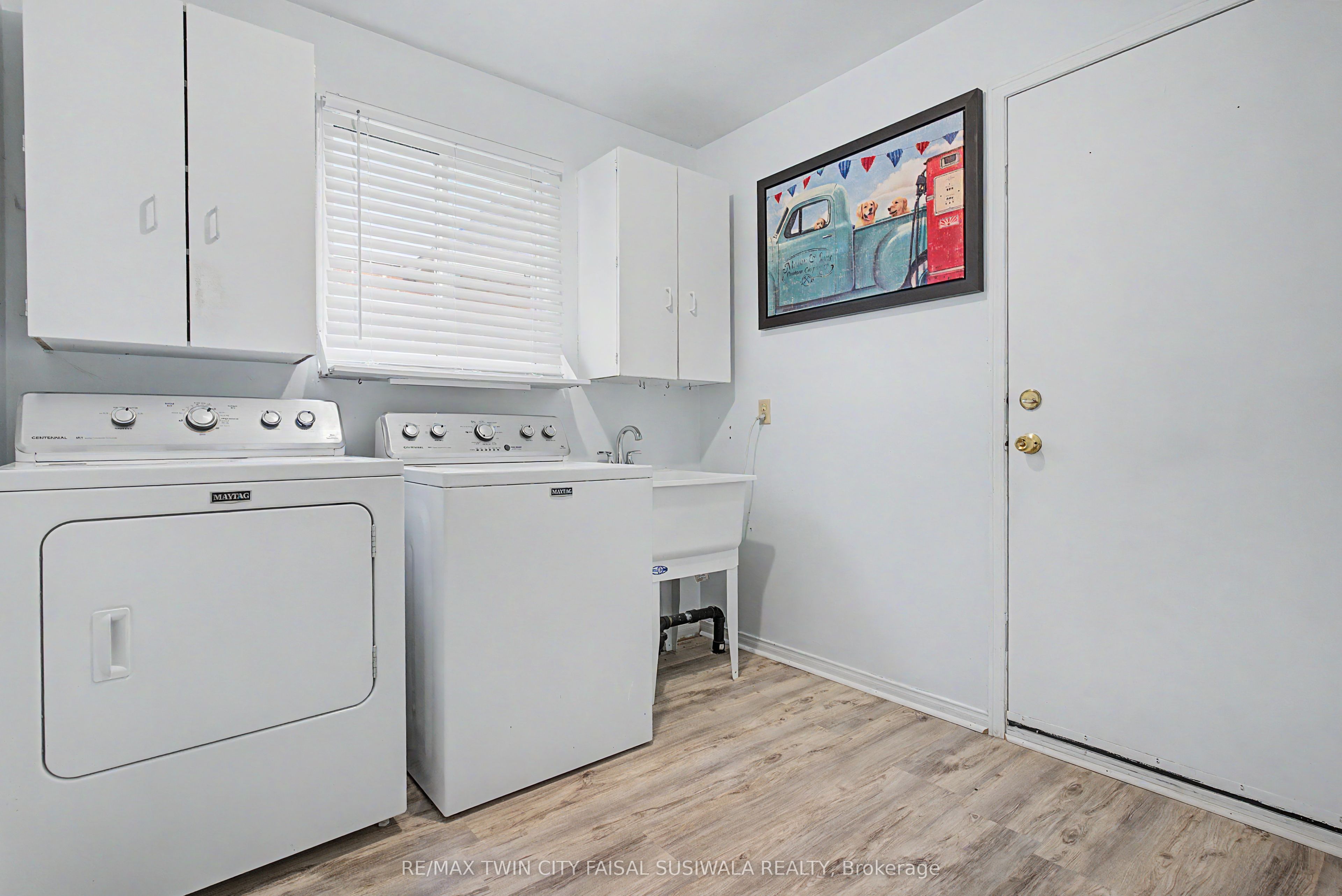 194 Glenvalley Drive Property Photo 13