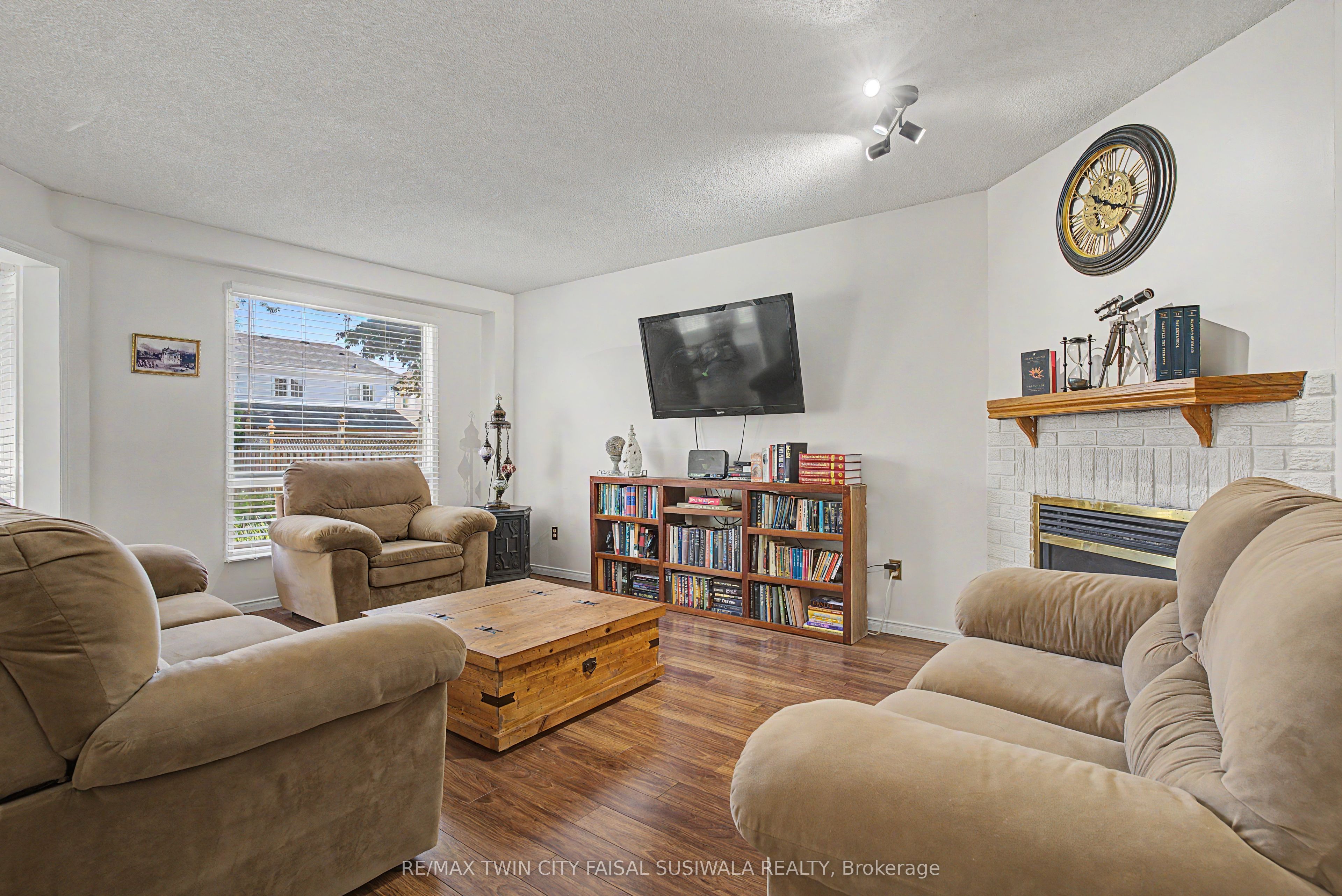 194 Glenvalley Drive Property Photo 14