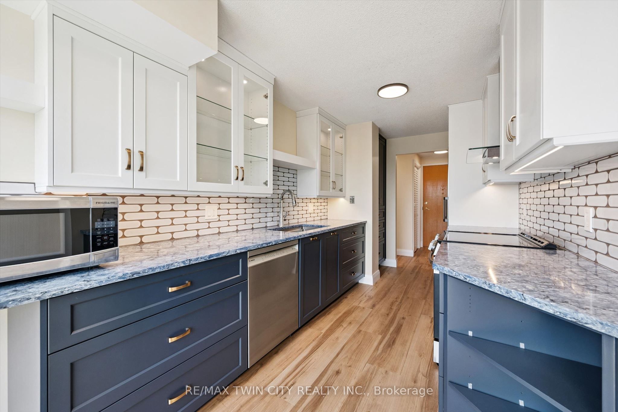 55 Blue Springs Drive 514 Property Photo 11