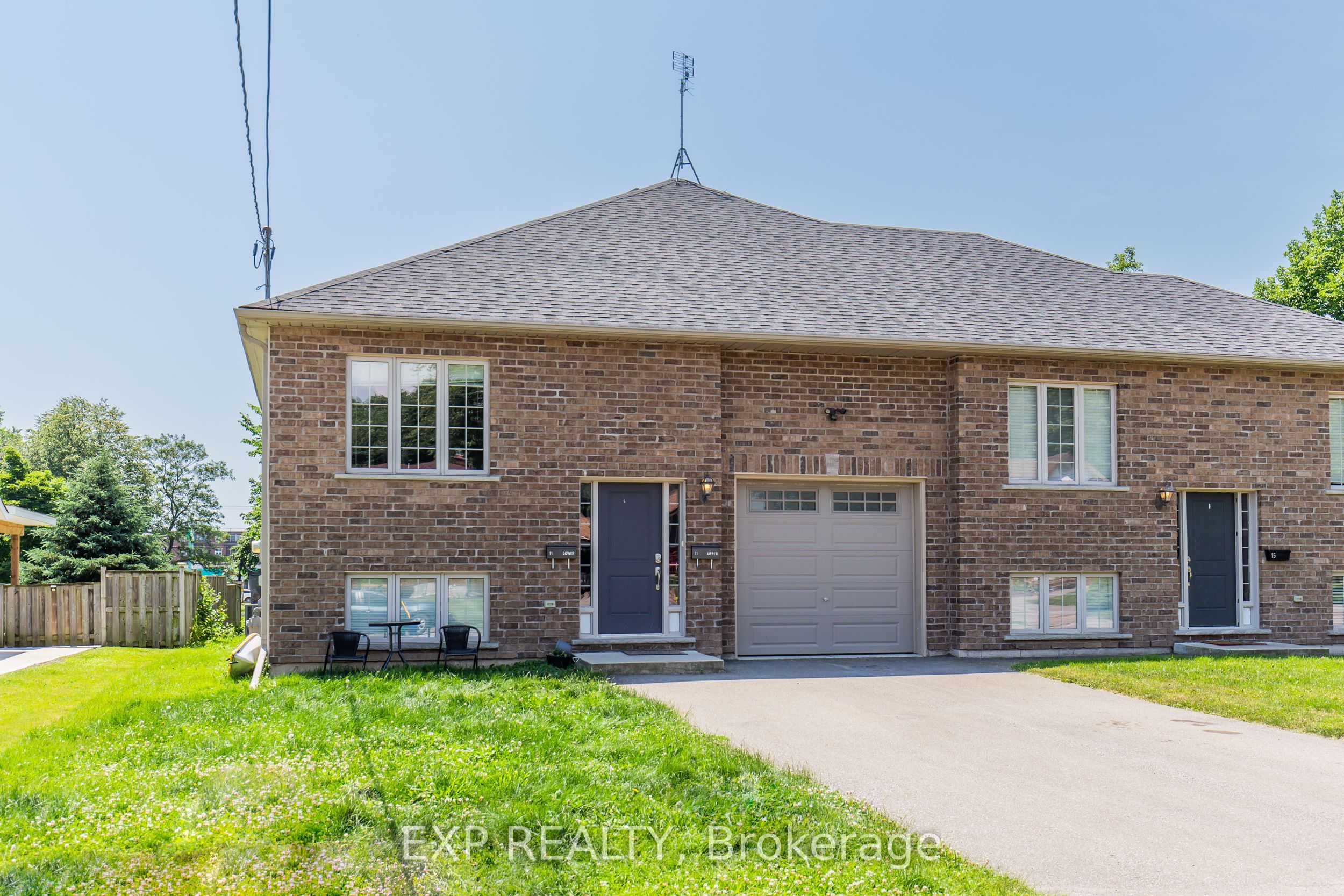 11 Donald Avenue Upper Property Photo 1