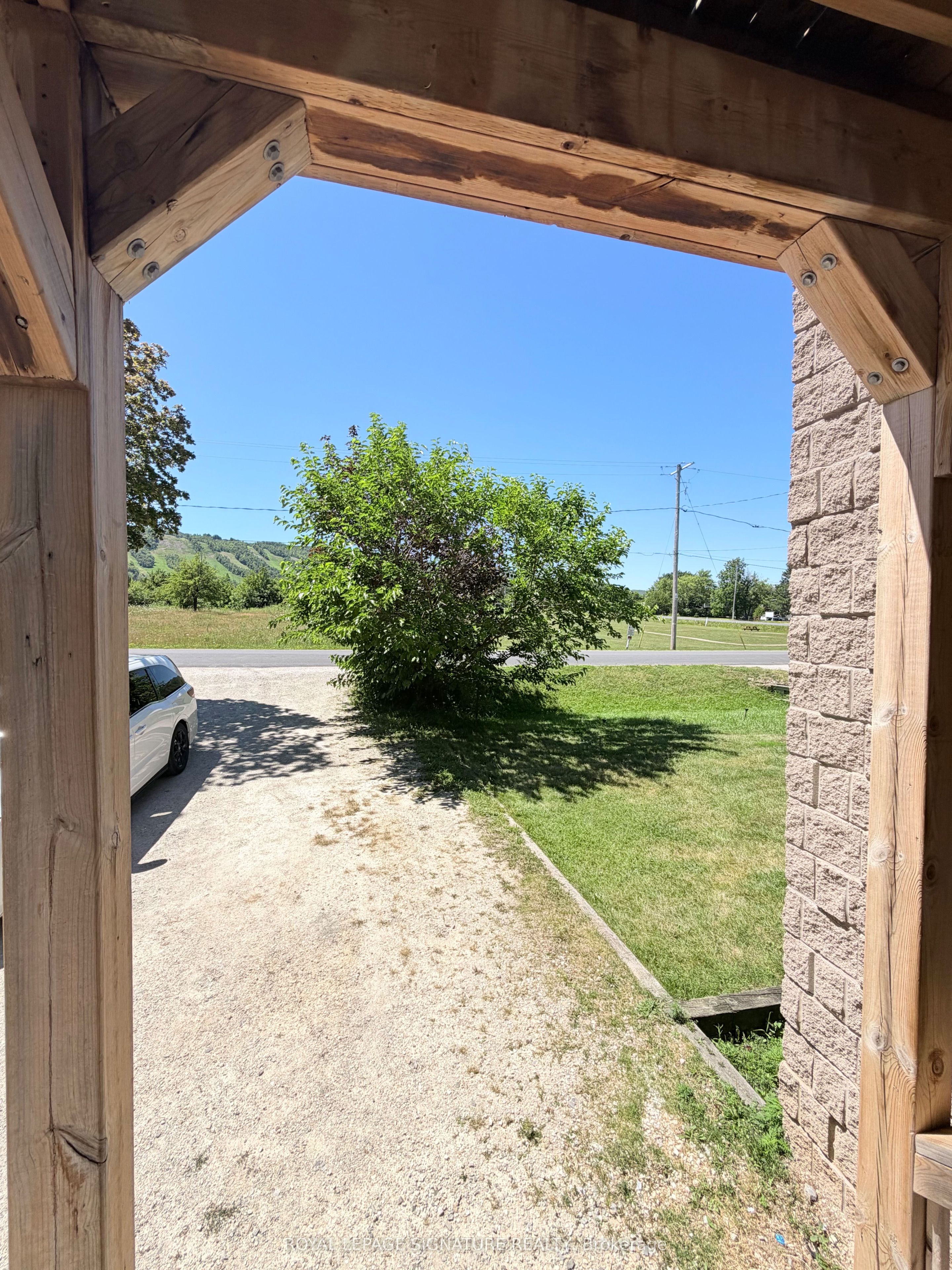147 Kandahar Lane Property Photo 3