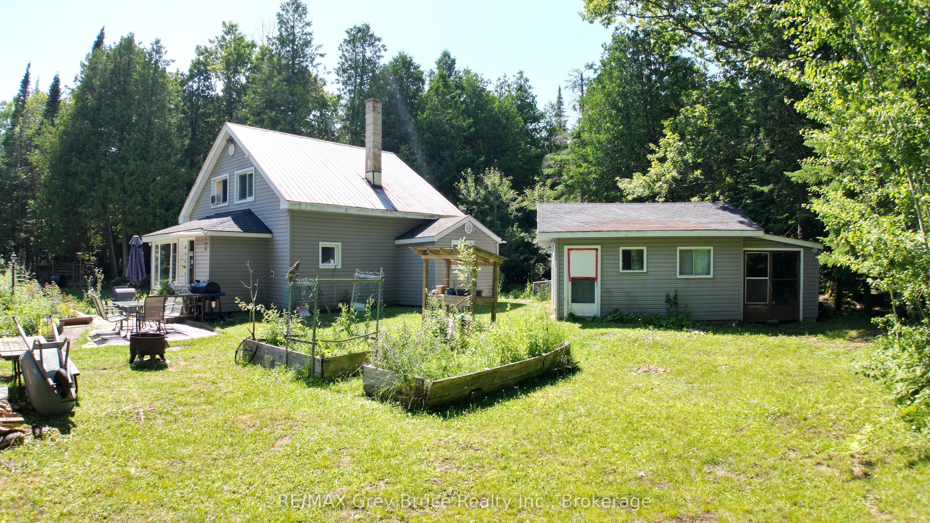 76 Burma Road Property Photo 2