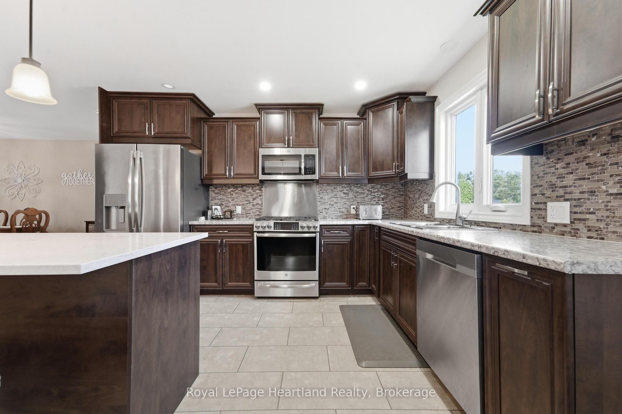 62 Victoria Boulevard Property Photo 6