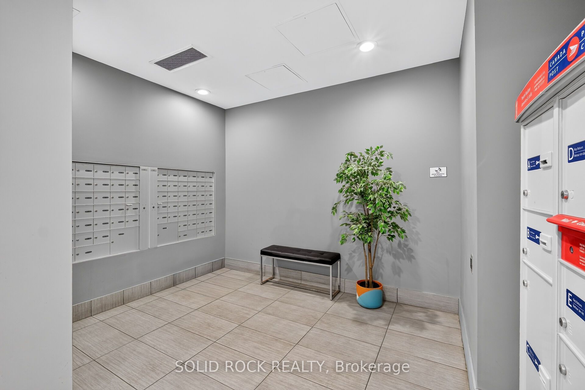 808 Bronson Avenue Ph18 Property Photo 7