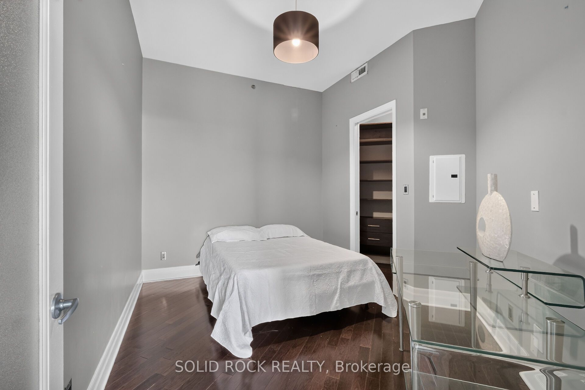 808 Bronson Avenue Ph18 Property Photo 28