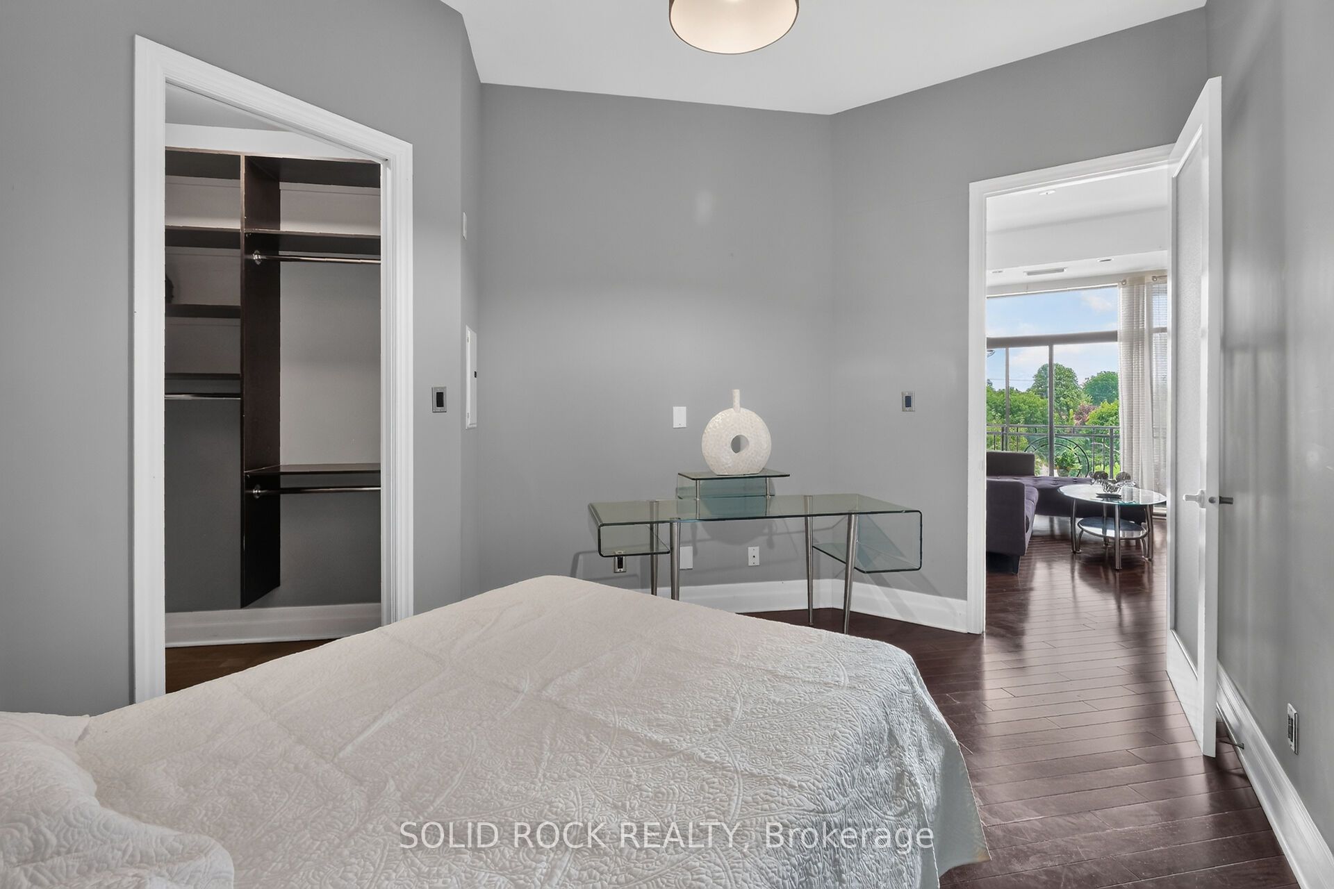 808 Bronson Avenue Ph18 Property Photo 29