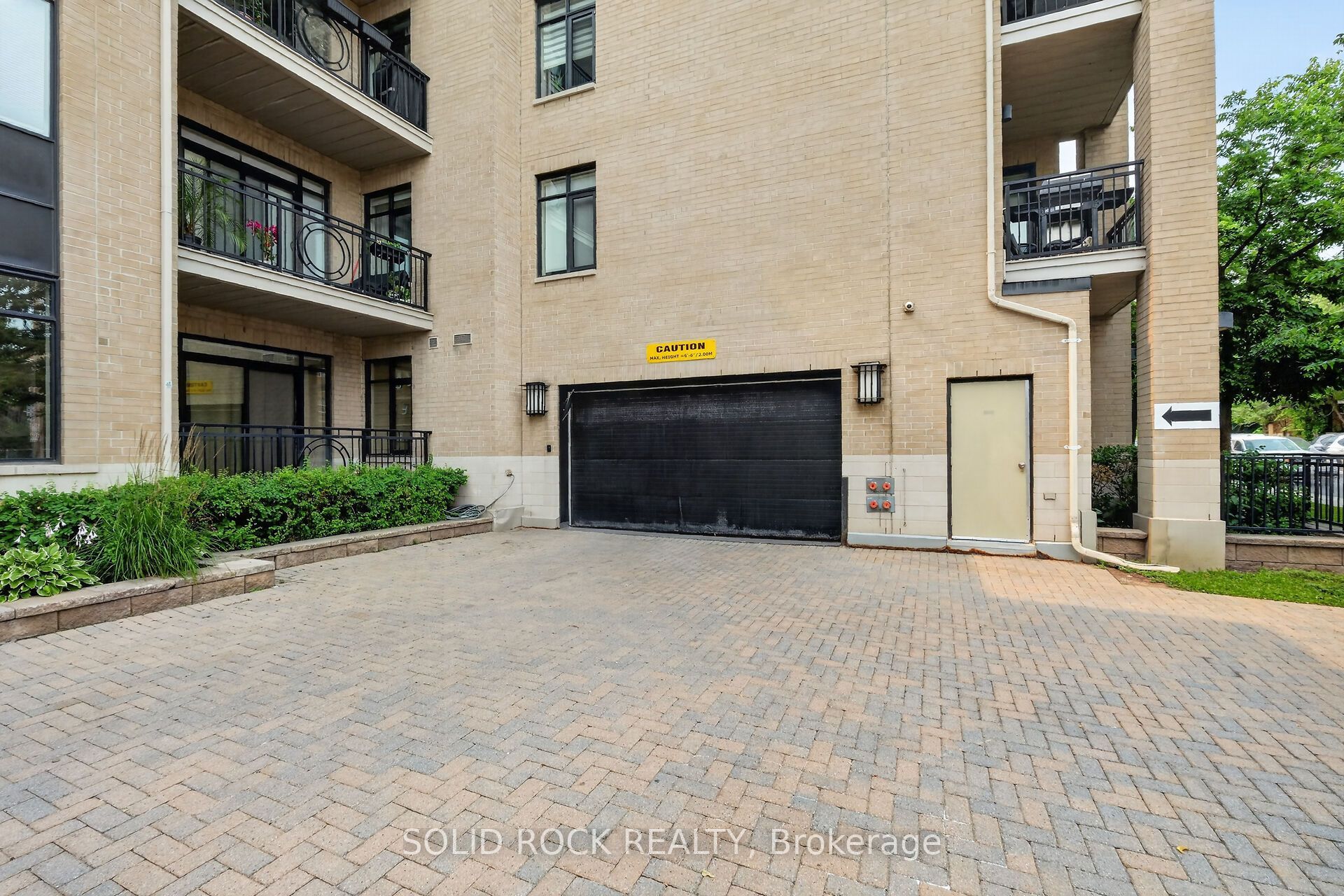 808 Bronson Avenue Ph18 Property Photo 49