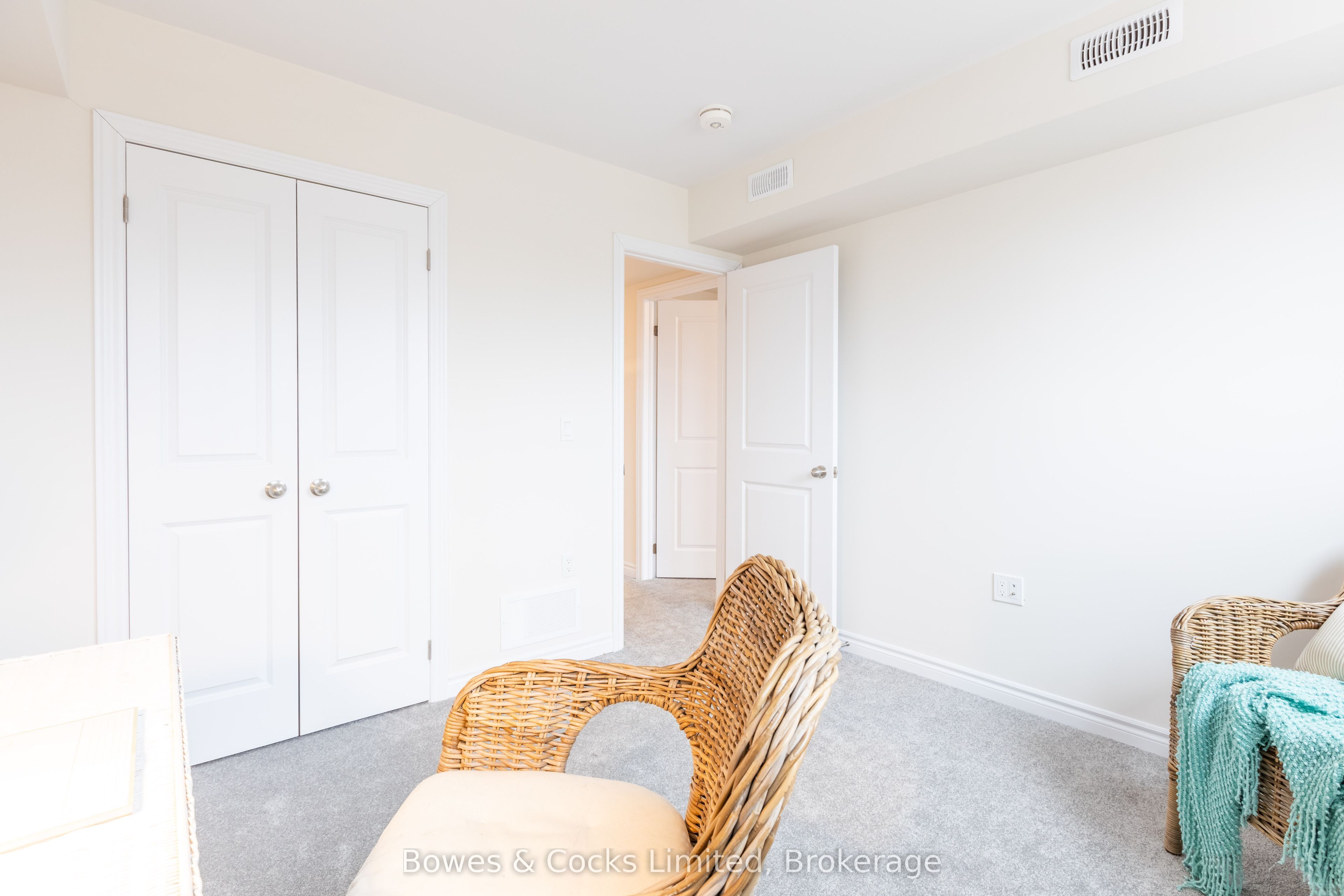 48 Maple Avenue 104 Property Photo 12