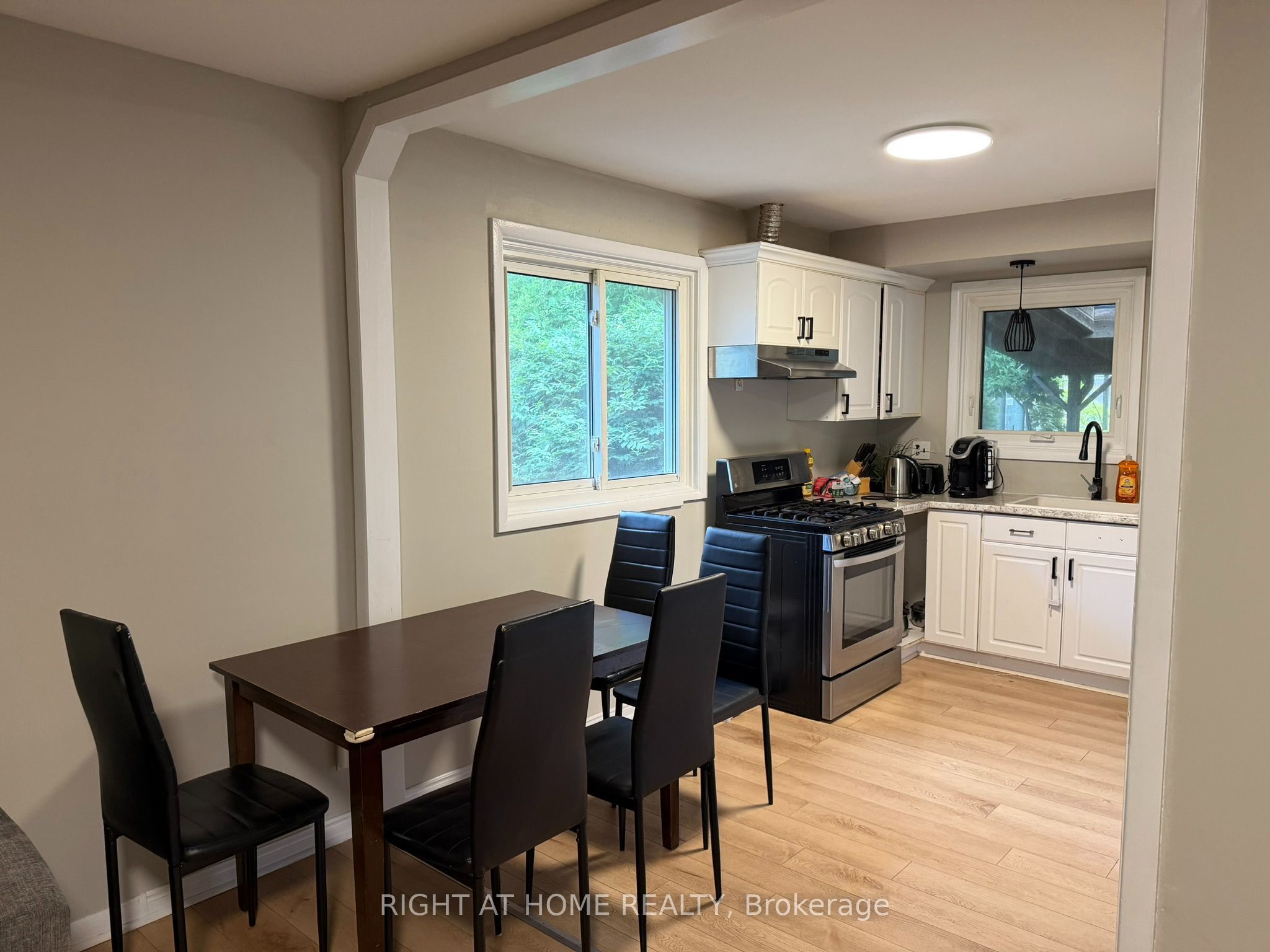 42 Oneida Road Property Photo 4