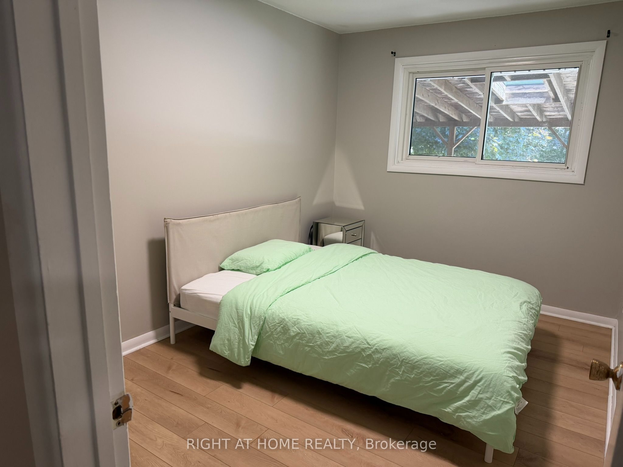 42 Oneida Road Property Photo 10