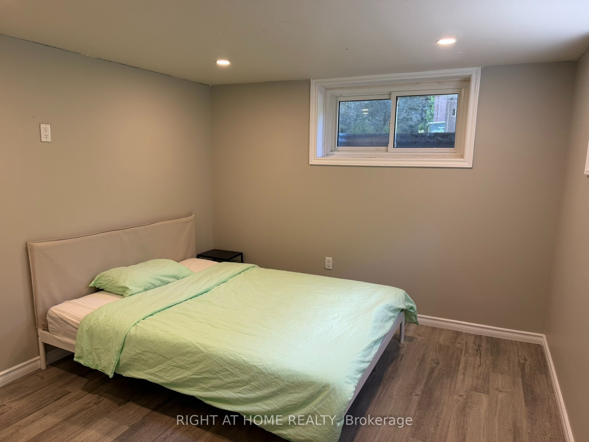 42 Oneida Road Property Photo 11