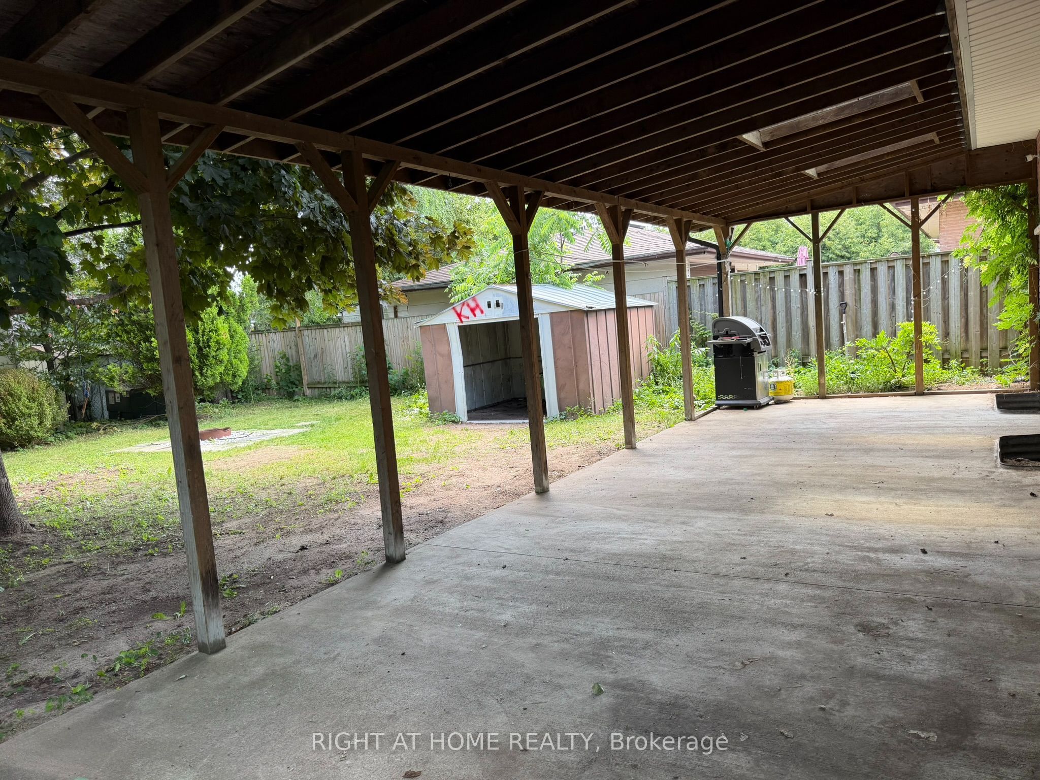 42 Oneida Road Property Photo 20