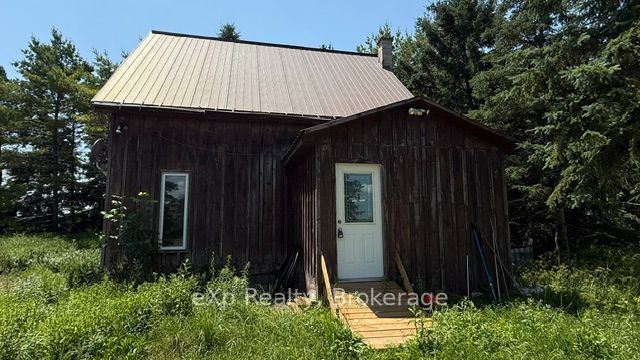 841 2 Concession Property Photo 1