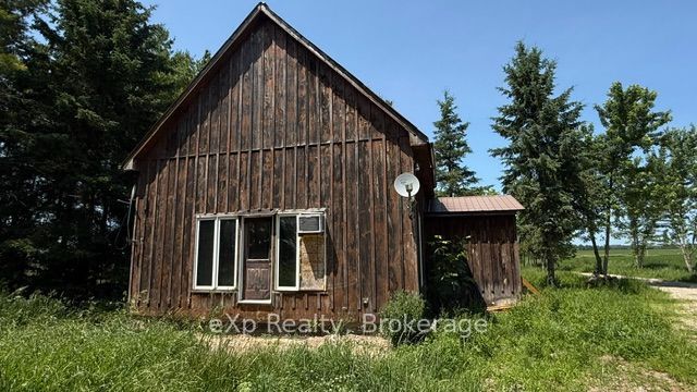 841 2 Concession Property Photo 2