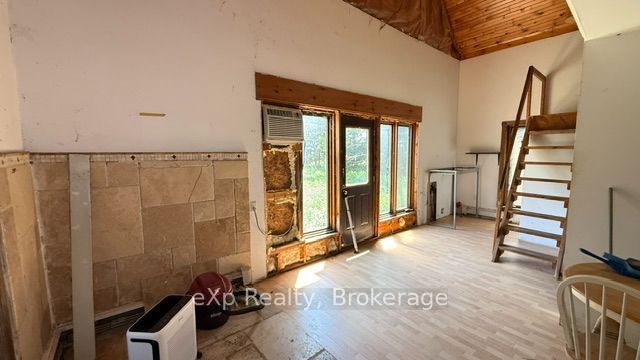 841 2 Concession Property Photo 5