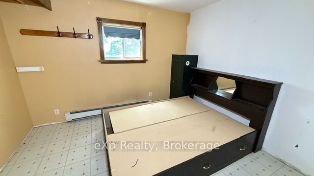 841 2 Concession Property Photo 8