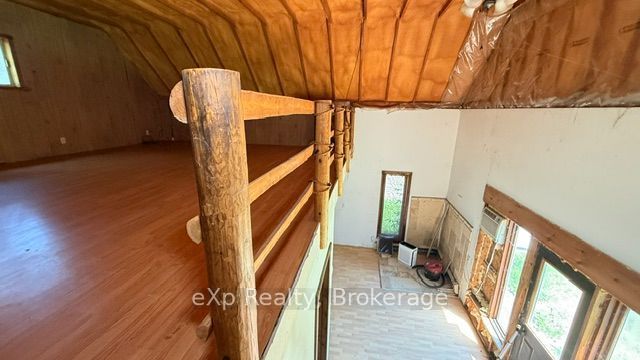 841 2 Concession Property Photo 11