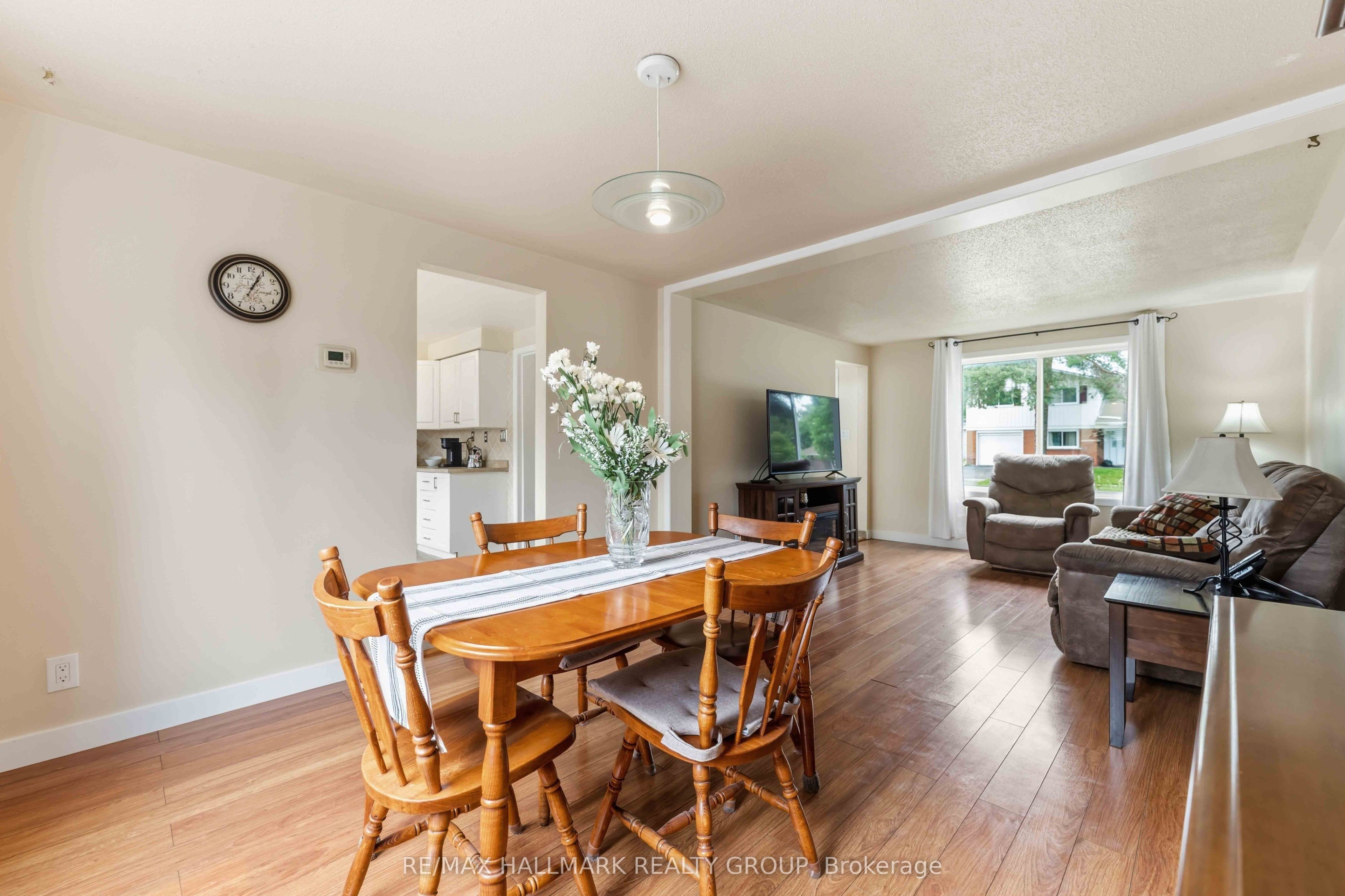 1506 Beaverpond Drive B Property Photo 7