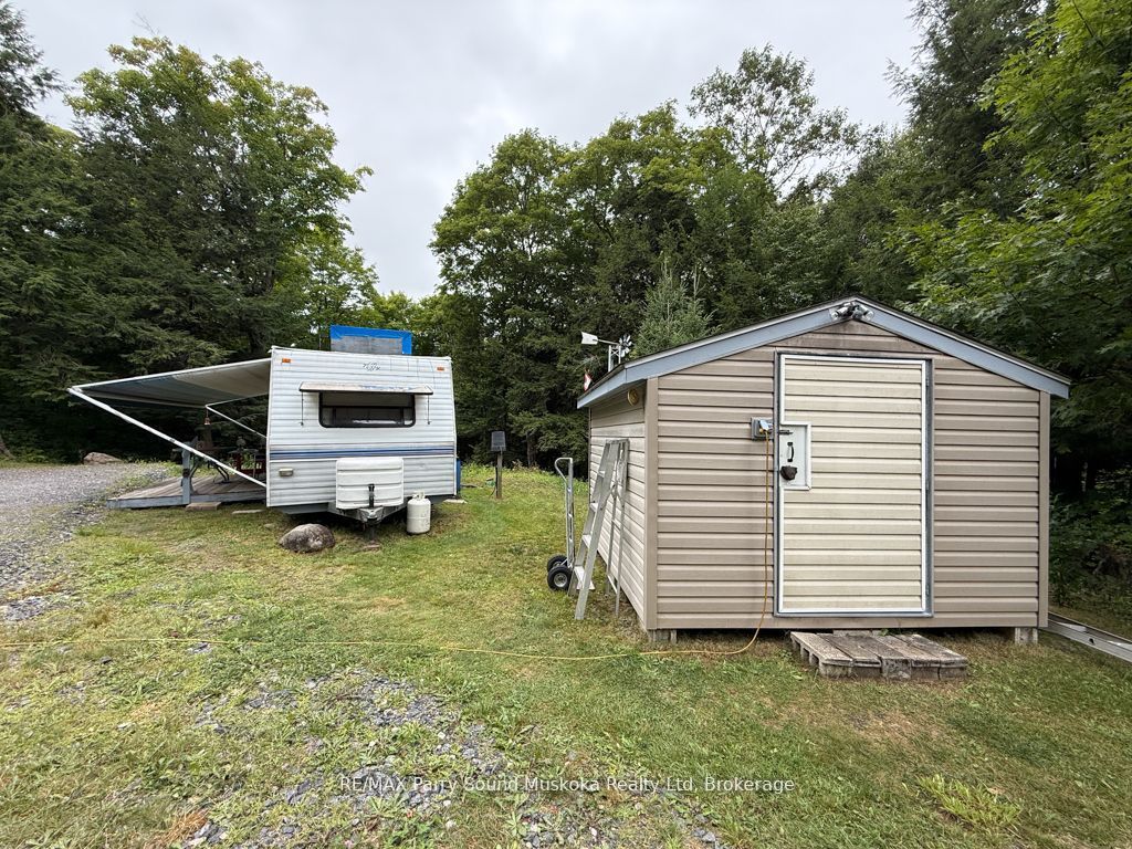 335 Centre Road Property Photo 11