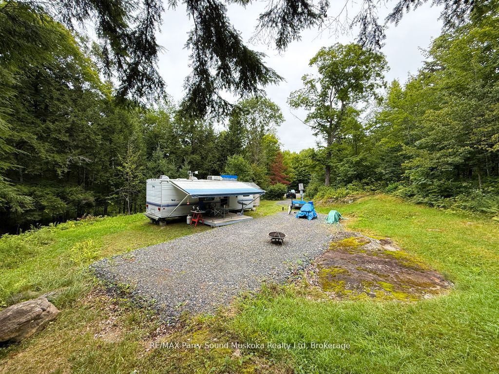 335 Centre Road Property Photo 12