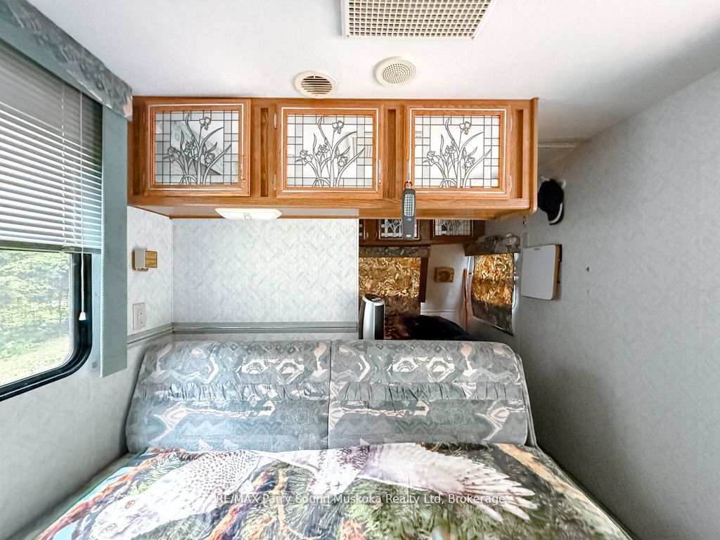 335 Centre Road Property Photo 17