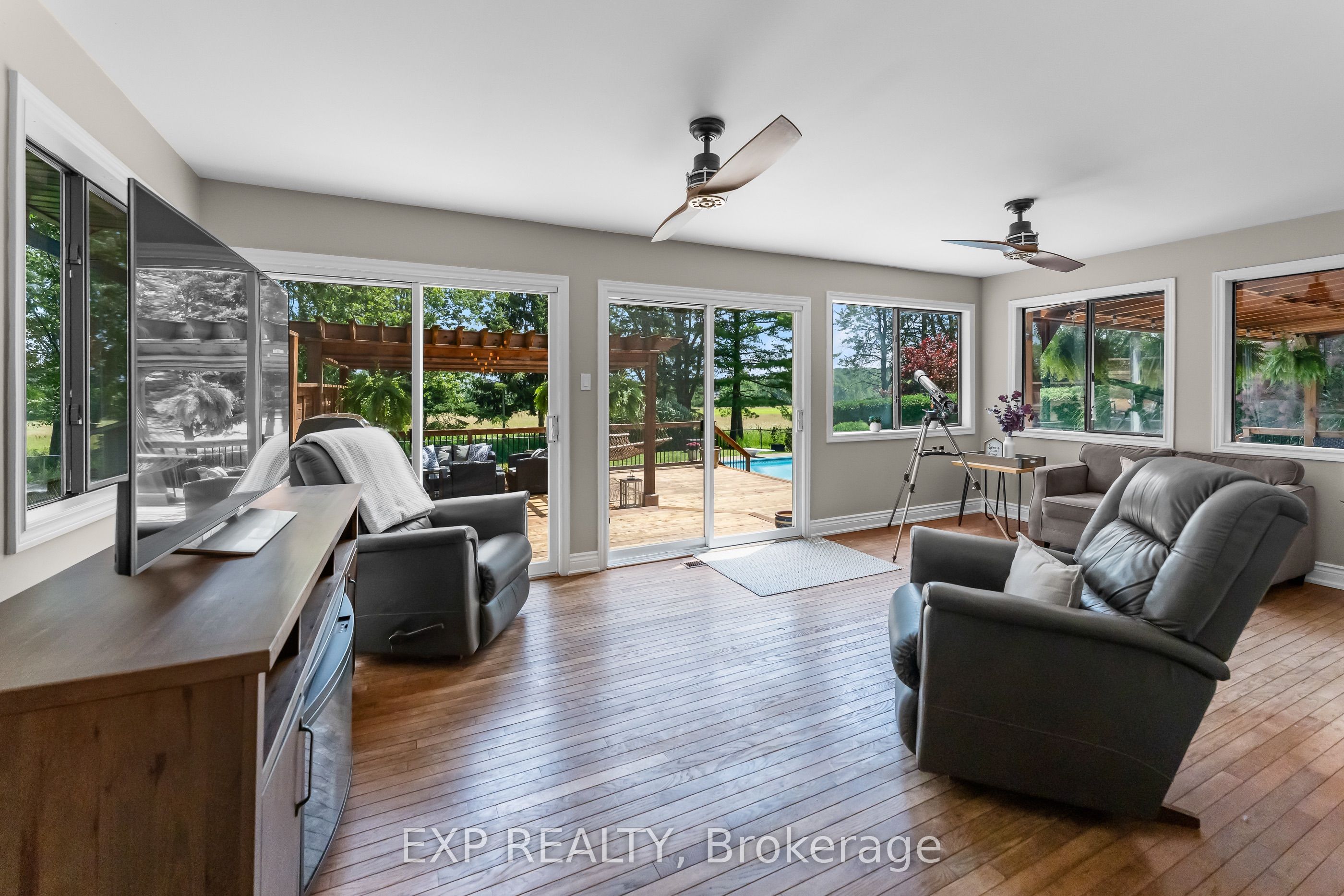 9 Stella Street Property Photo 13