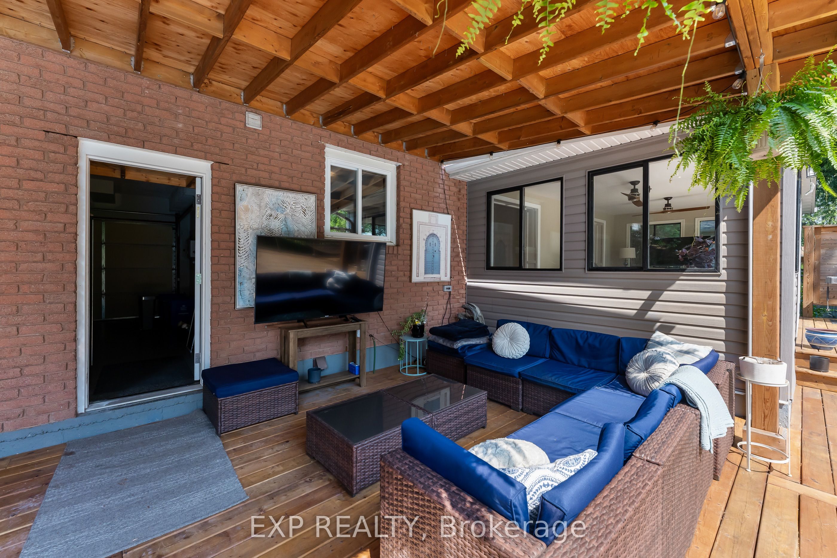9 Stella Street Property Photo 36