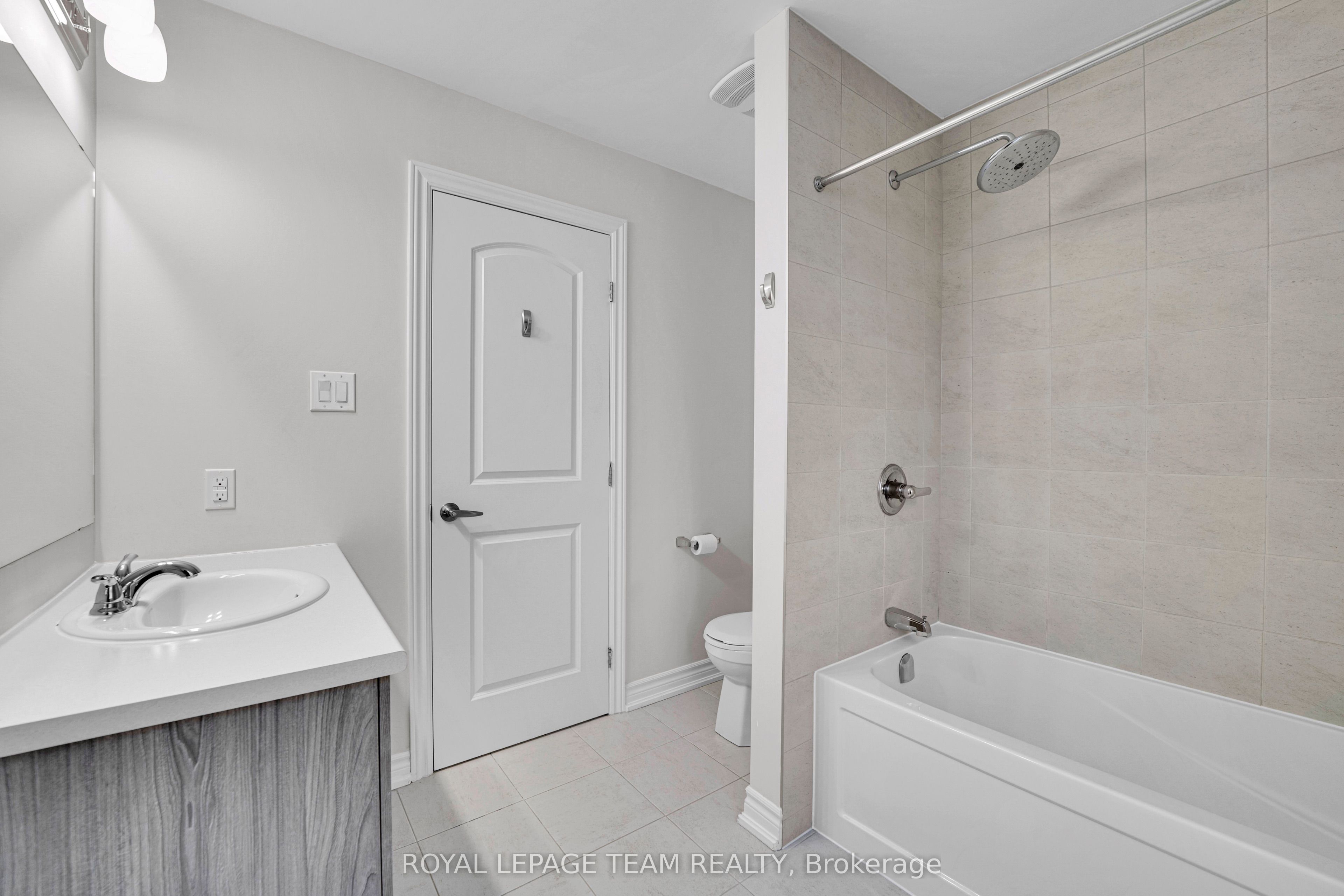 59 Moonbeam Street Property Photo 19