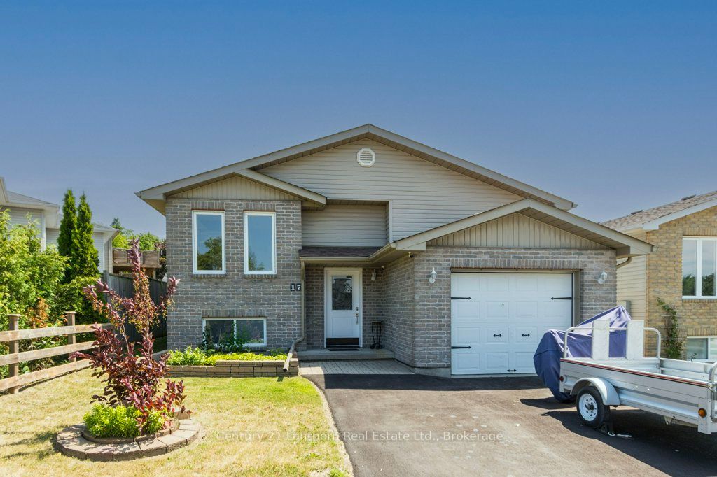 17 Mayhew Drive Property Photo 1