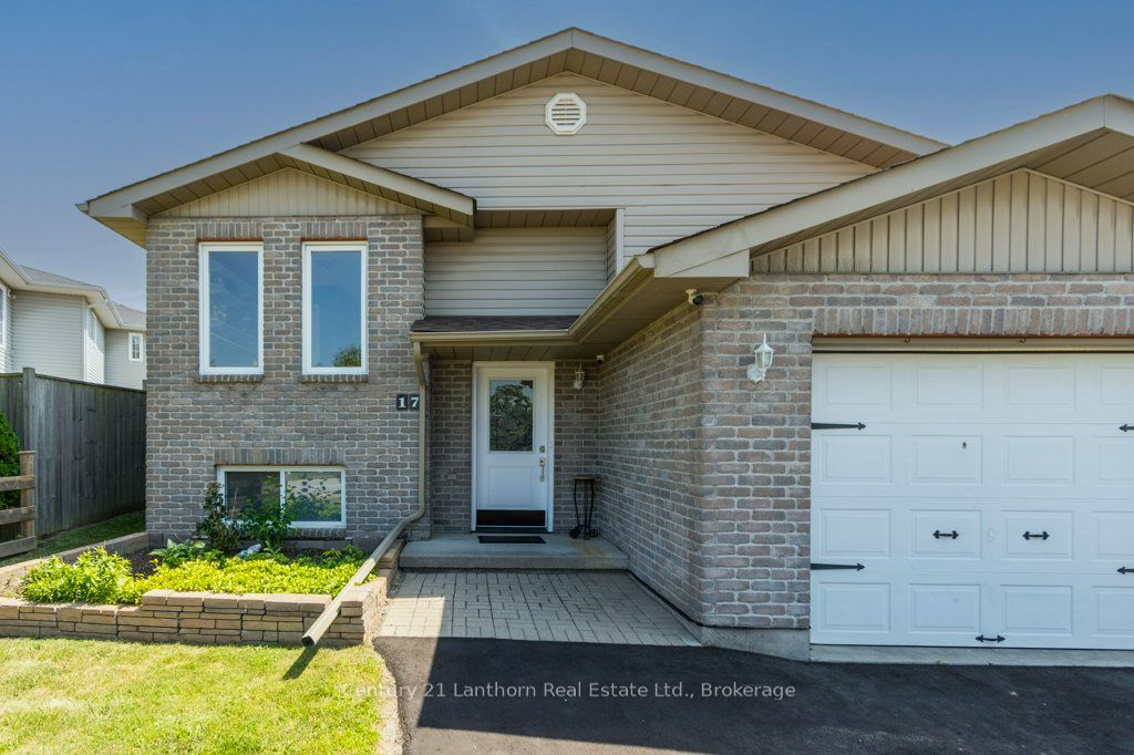 17 Mayhew Drive Property Photo 2