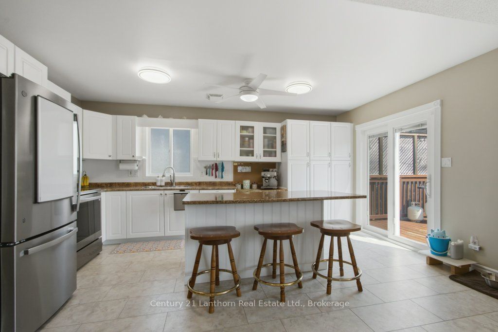 17 Mayhew Drive Property Photo 3