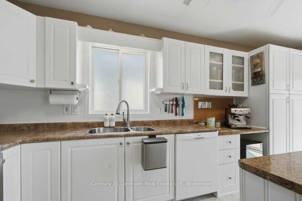 17 Mayhew Drive Property Photo 6