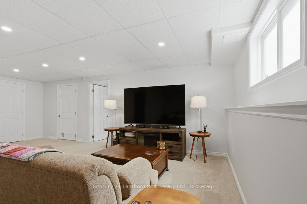 17 Mayhew Drive Property Photo 23