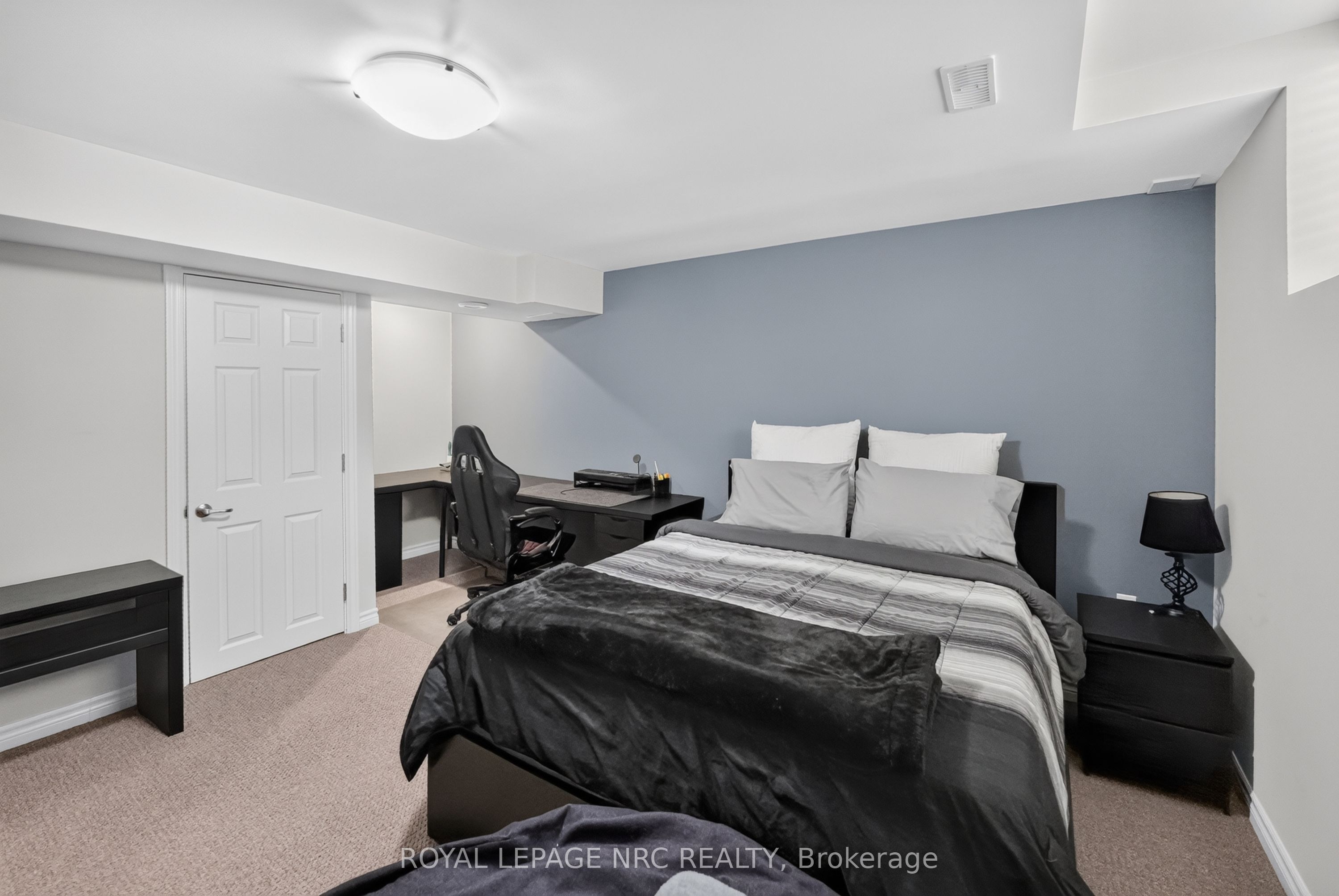 7794 Clendenning Street Property Photo 29