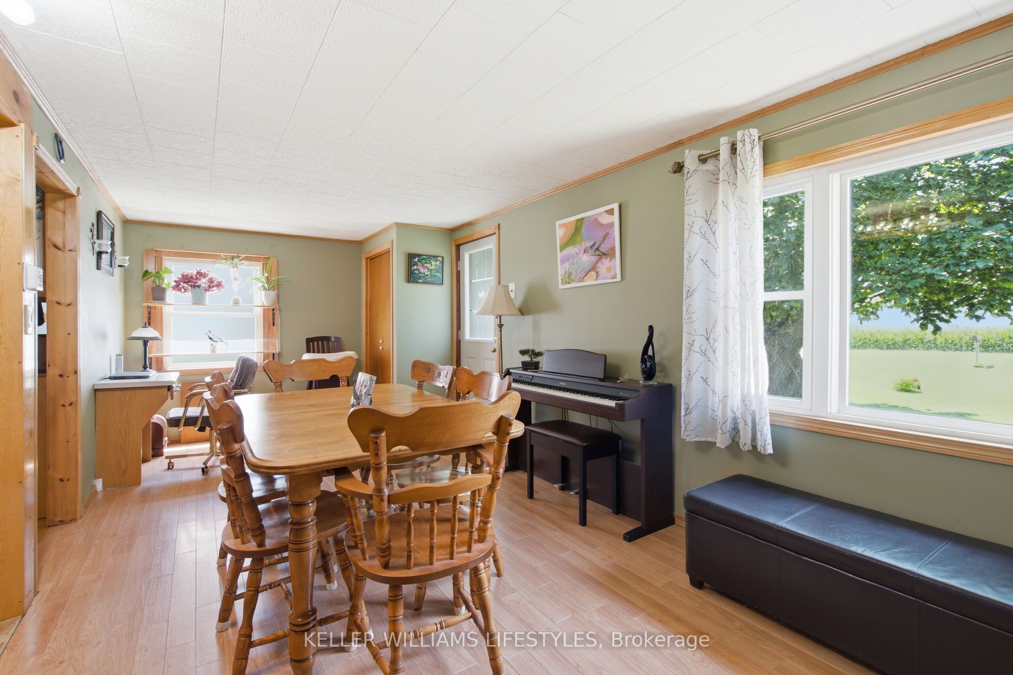 9820 Belmont Road Property Photo 8