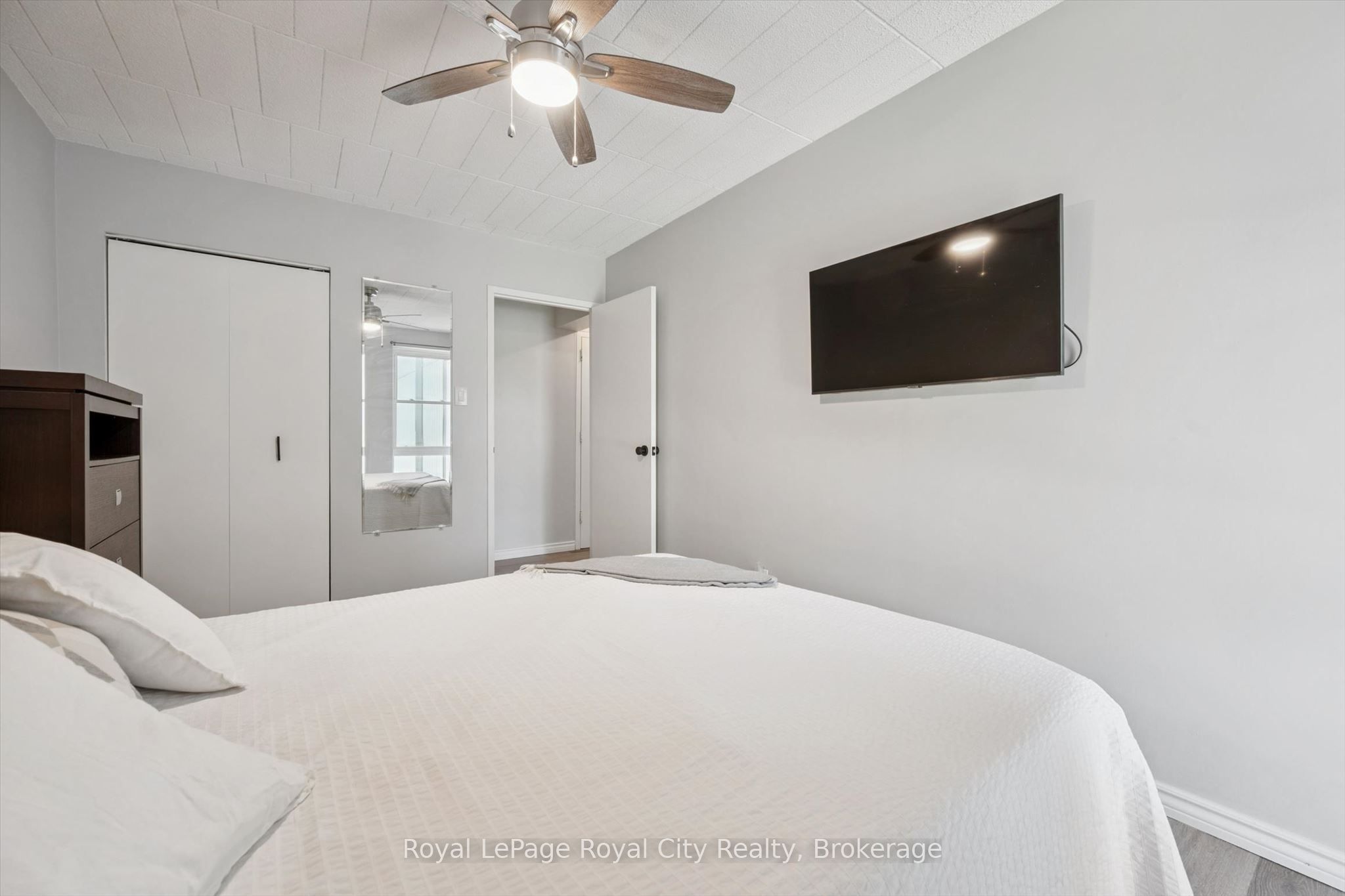 105 Conroy Crescent 410 Property Photo 22