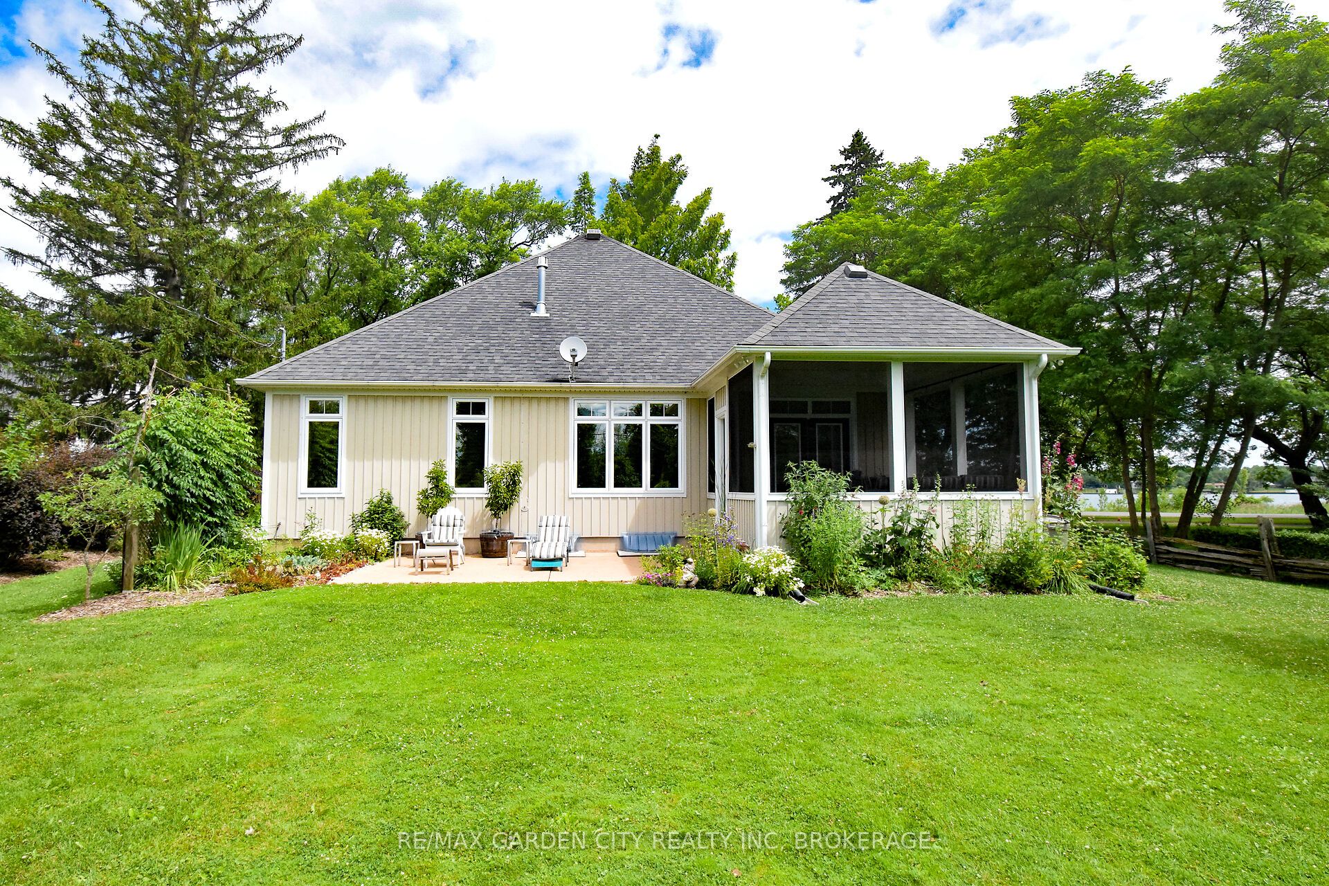 3089 Niagara River Parkway Property Photo 32
