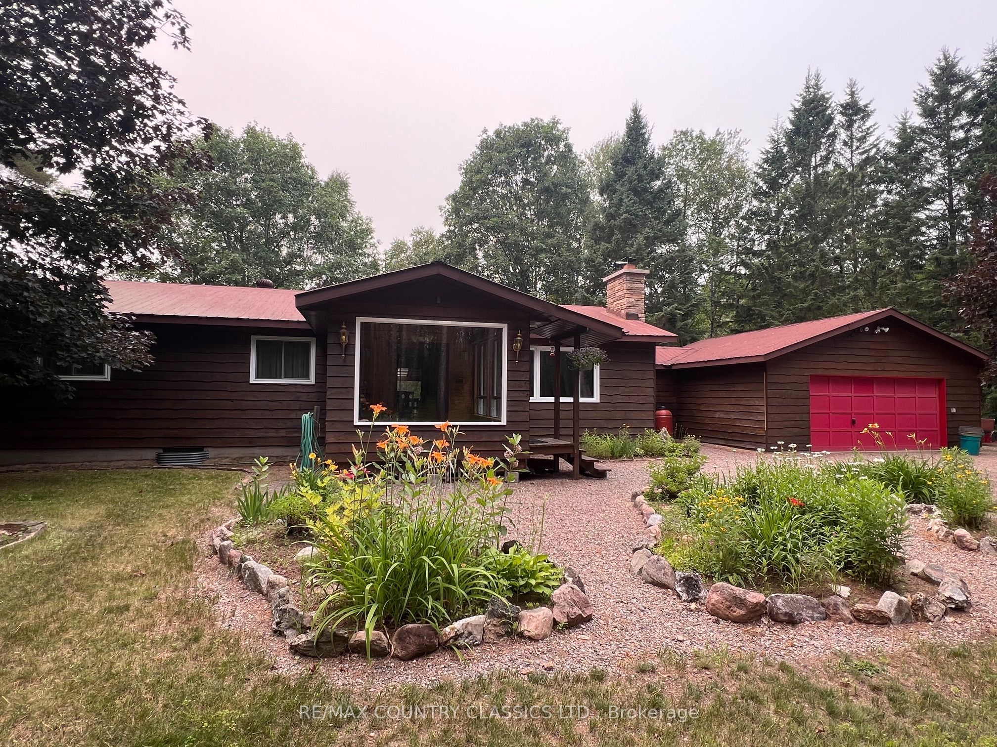 24 Firehall Lane Property Photo 6