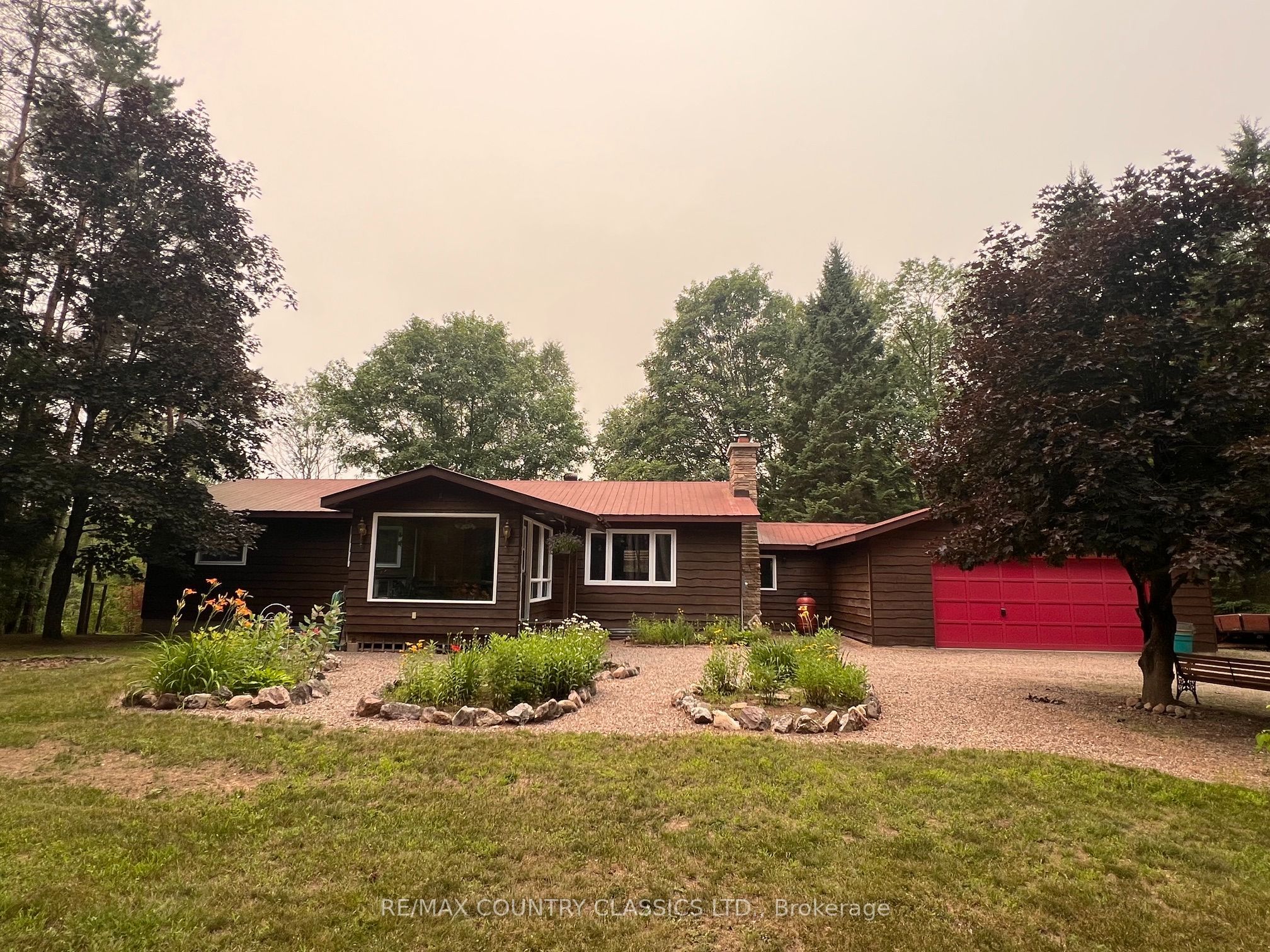 24 Firehall Lane Property Photo 7