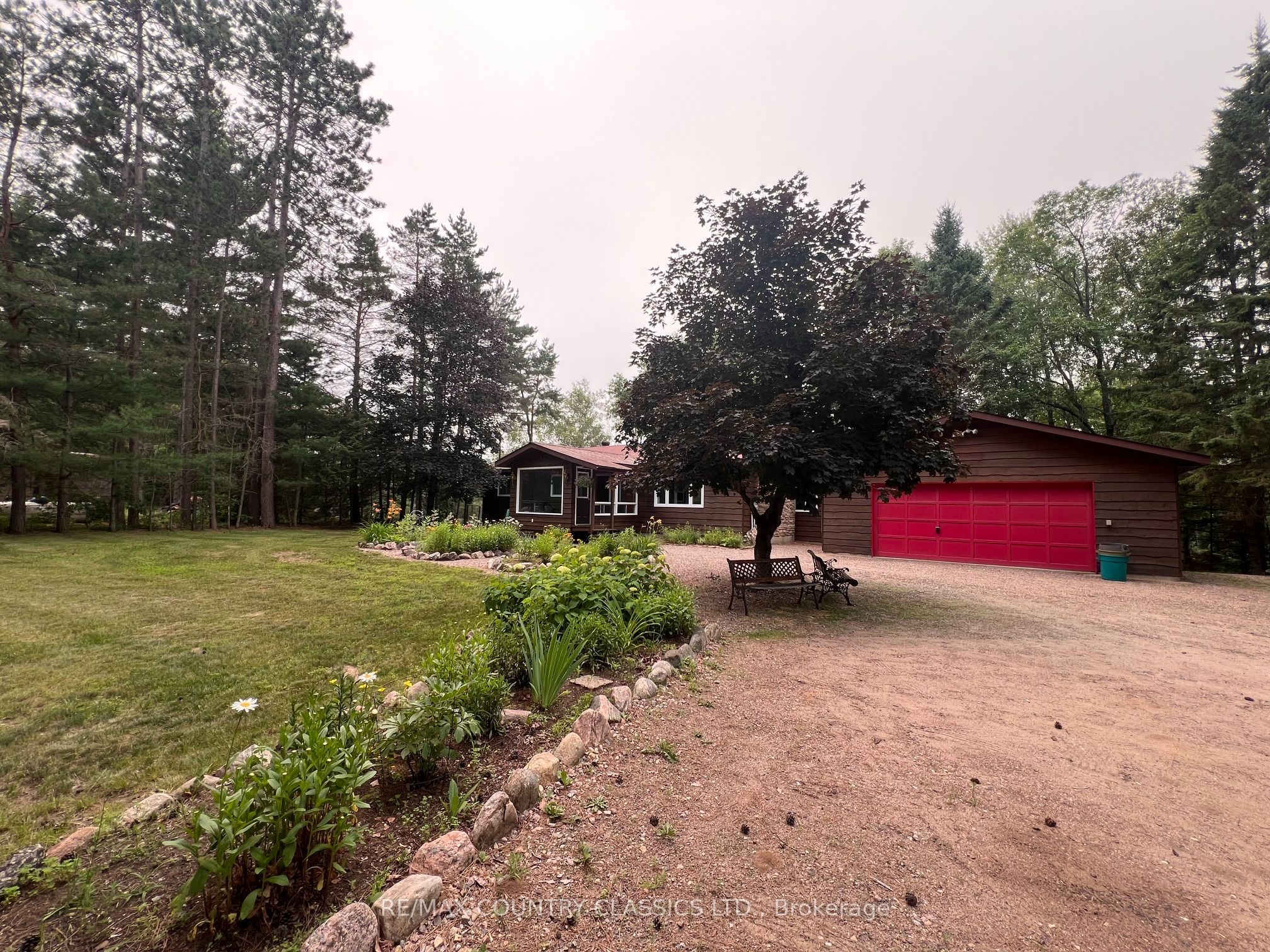 24 Firehall Lane Property Photo 8